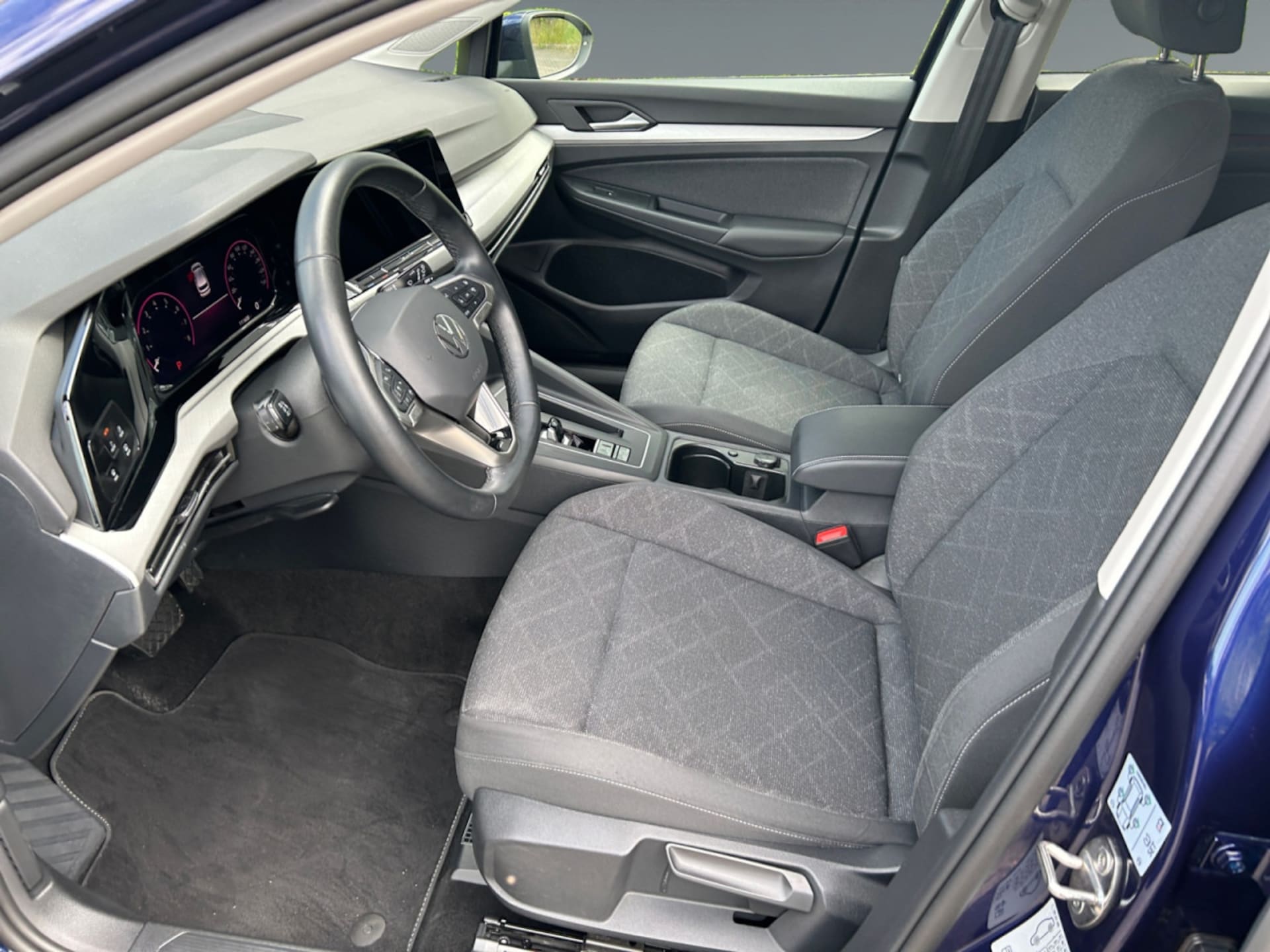 Volkswagen Golf Life