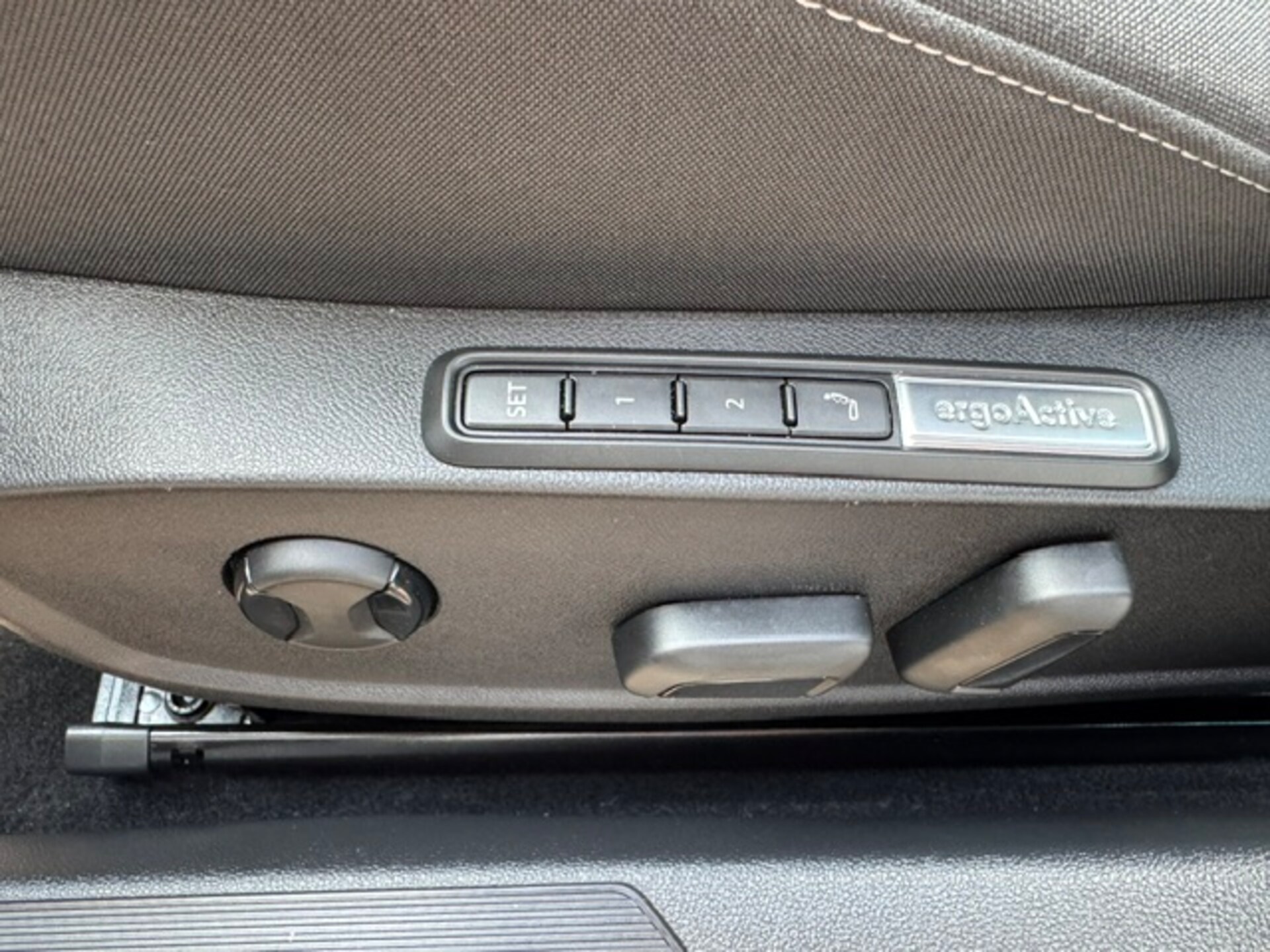 Volkswagen Golf Style