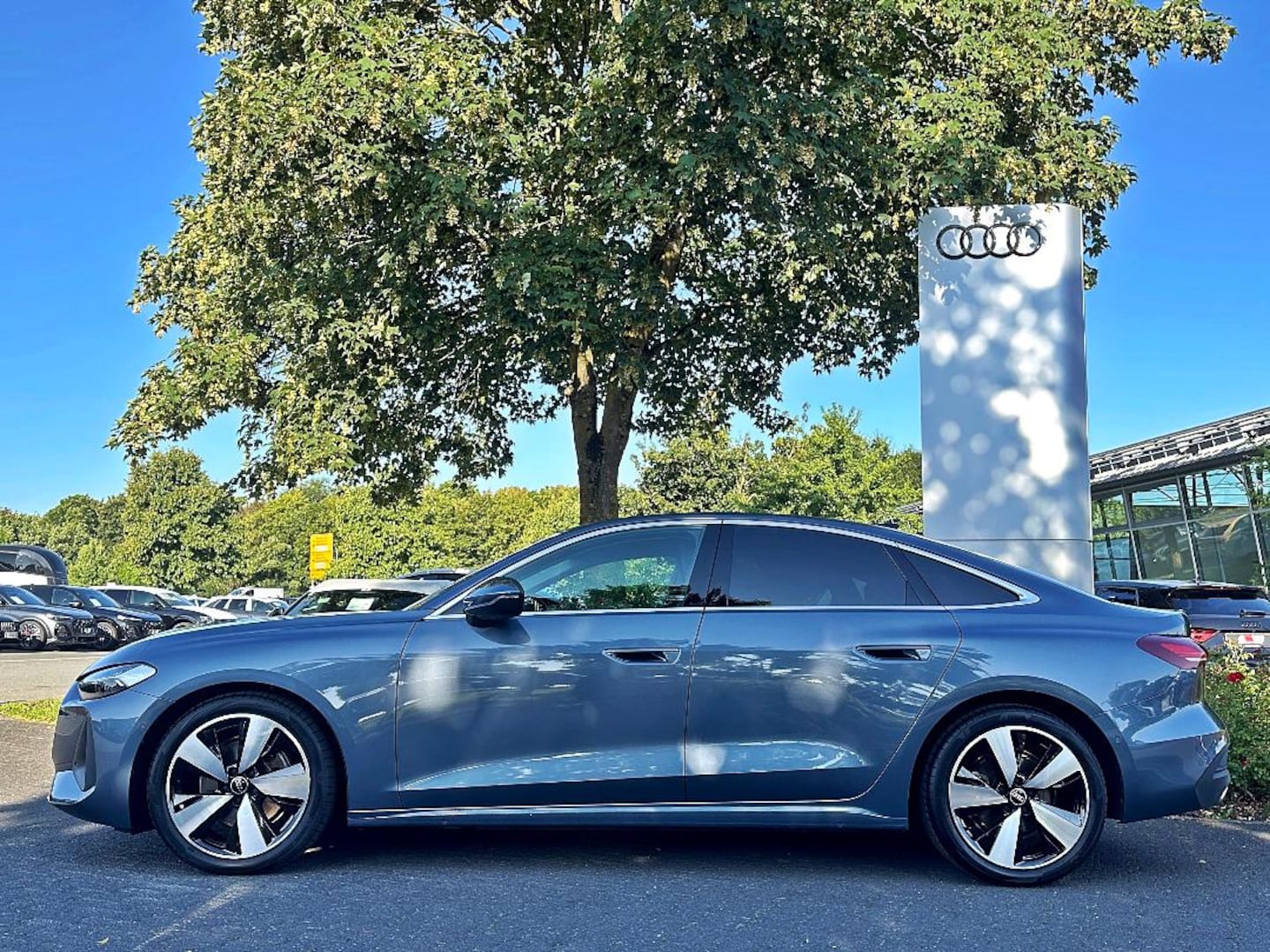 Bild über Audi A5 Limousine TFSI S tronic - für weitere Informationen kontaktieren Sie den Audi Partner