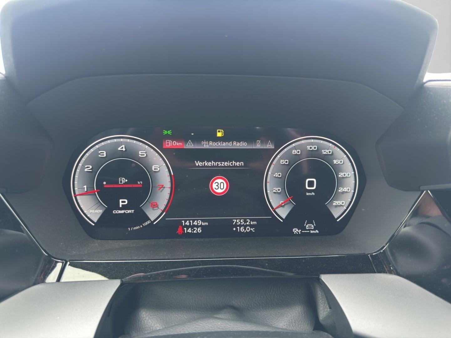 Bild über Audi A3 Sportback TFSI 110 kW S tronic - für weitere Informationen kontaktieren Sie den Audi Partner