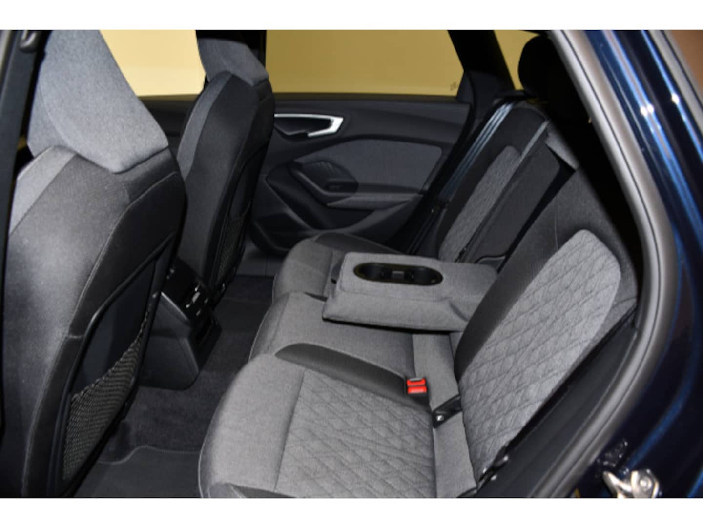 Bild über Audi A5 Avant TDI 150 kW S tronic - für weitere Informationen kontaktieren Sie den Audi Partner