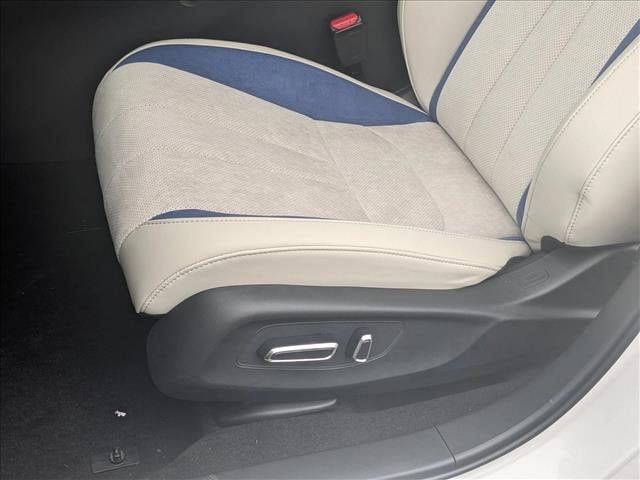 2025 Acura ADX