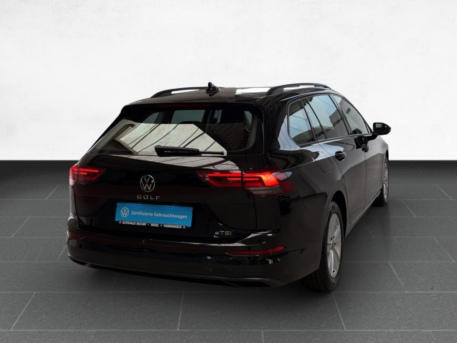 Volkswagen Golf Variant Life