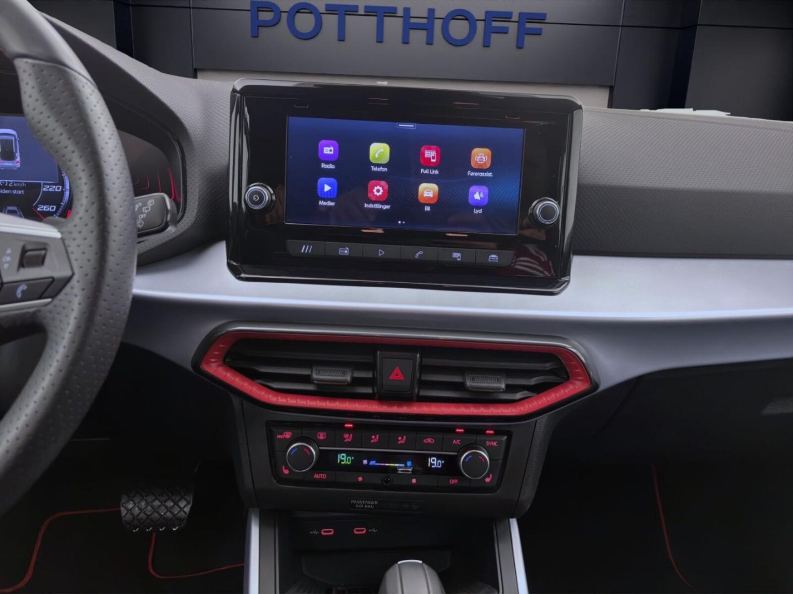 SEAT Arona – Bild 15
