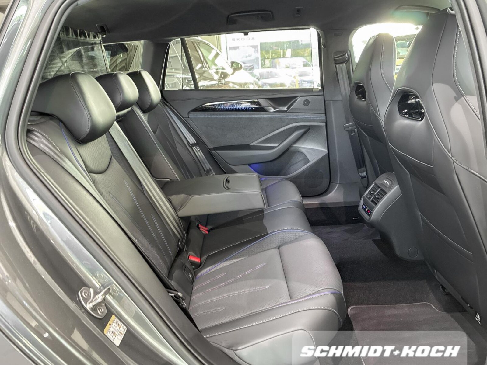 Volkswagen Passat – Bild 8