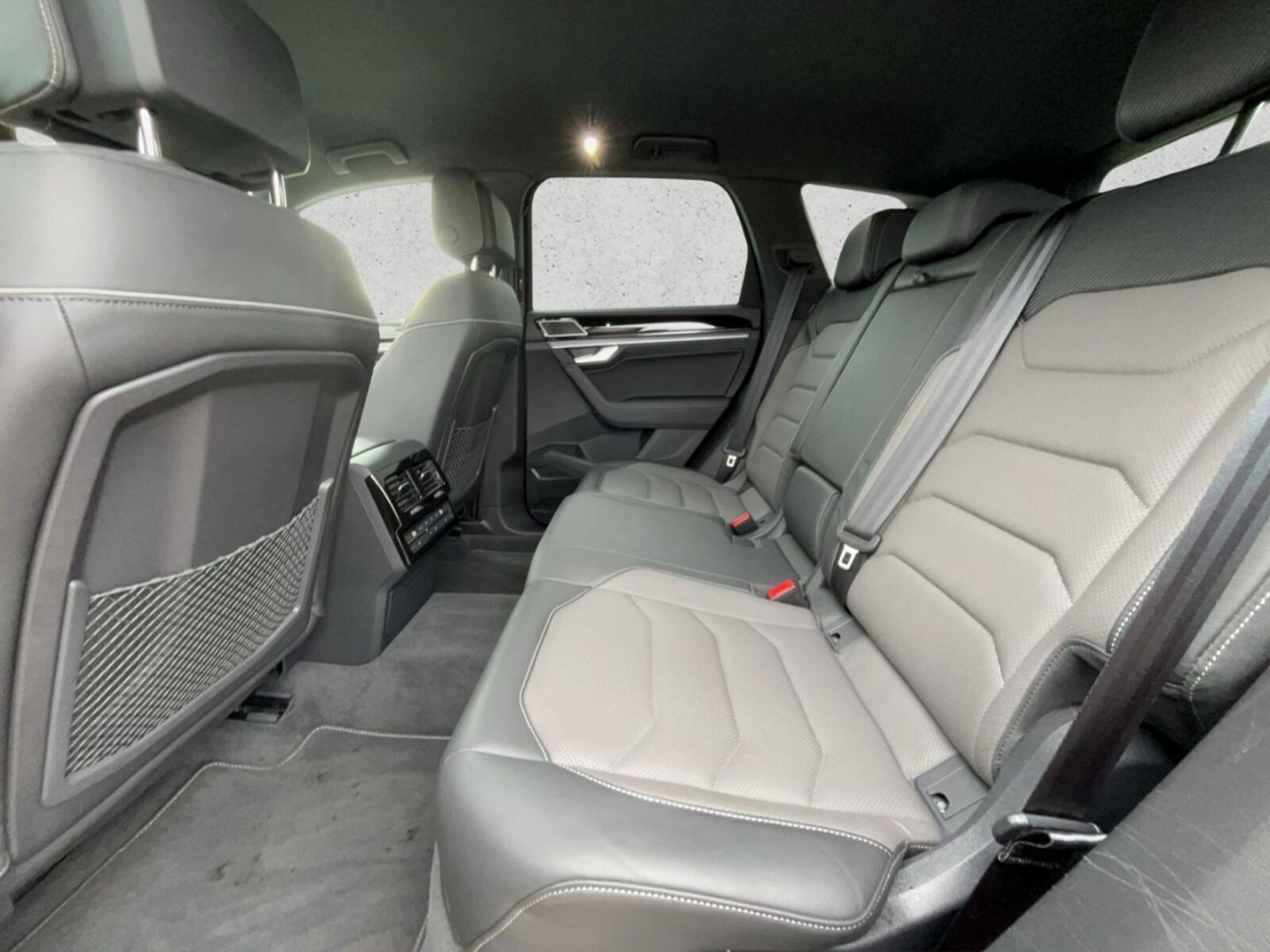 Volkswagen Touareg – Bild 12