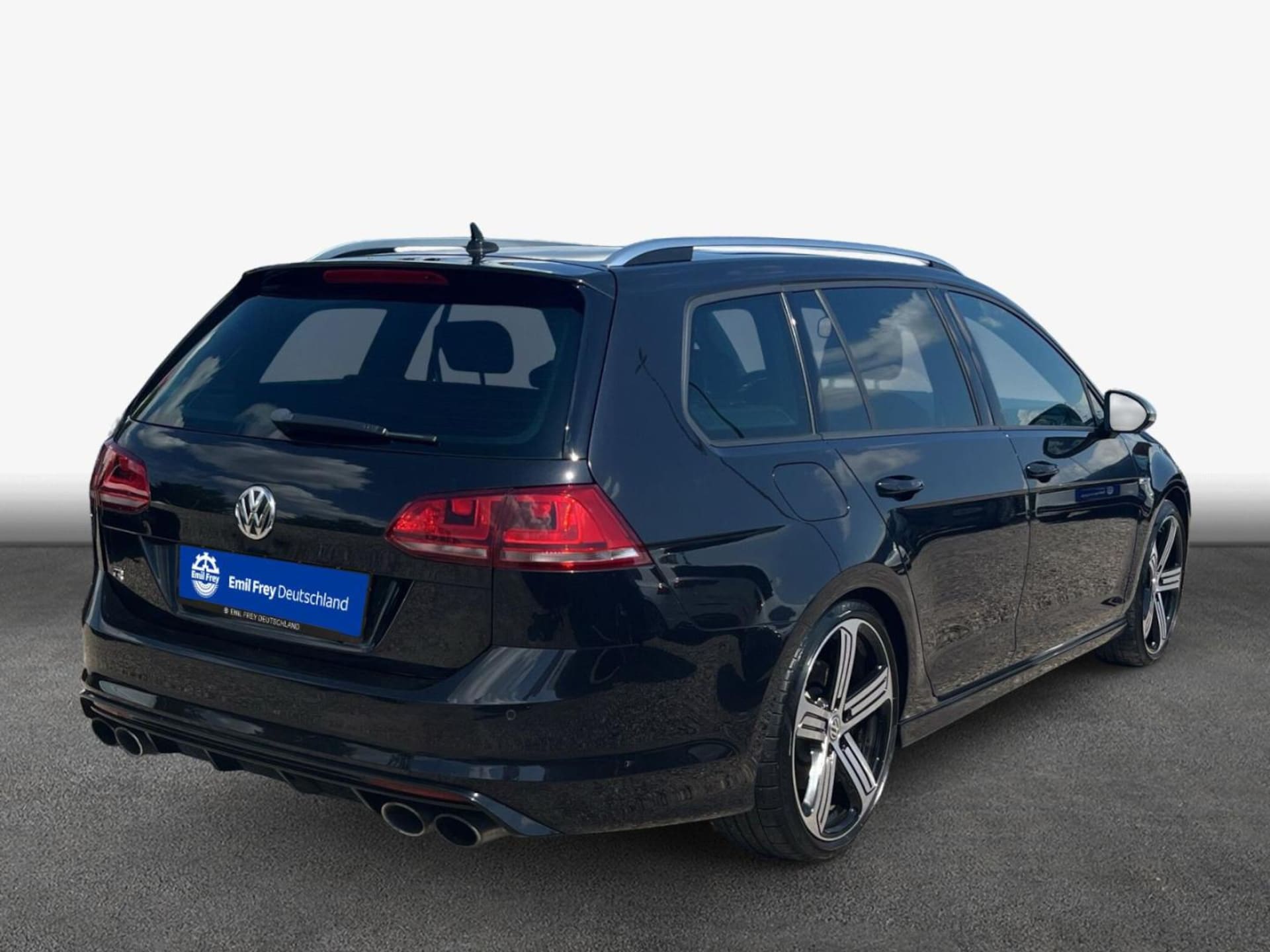 Volkswagen Golf Variant R