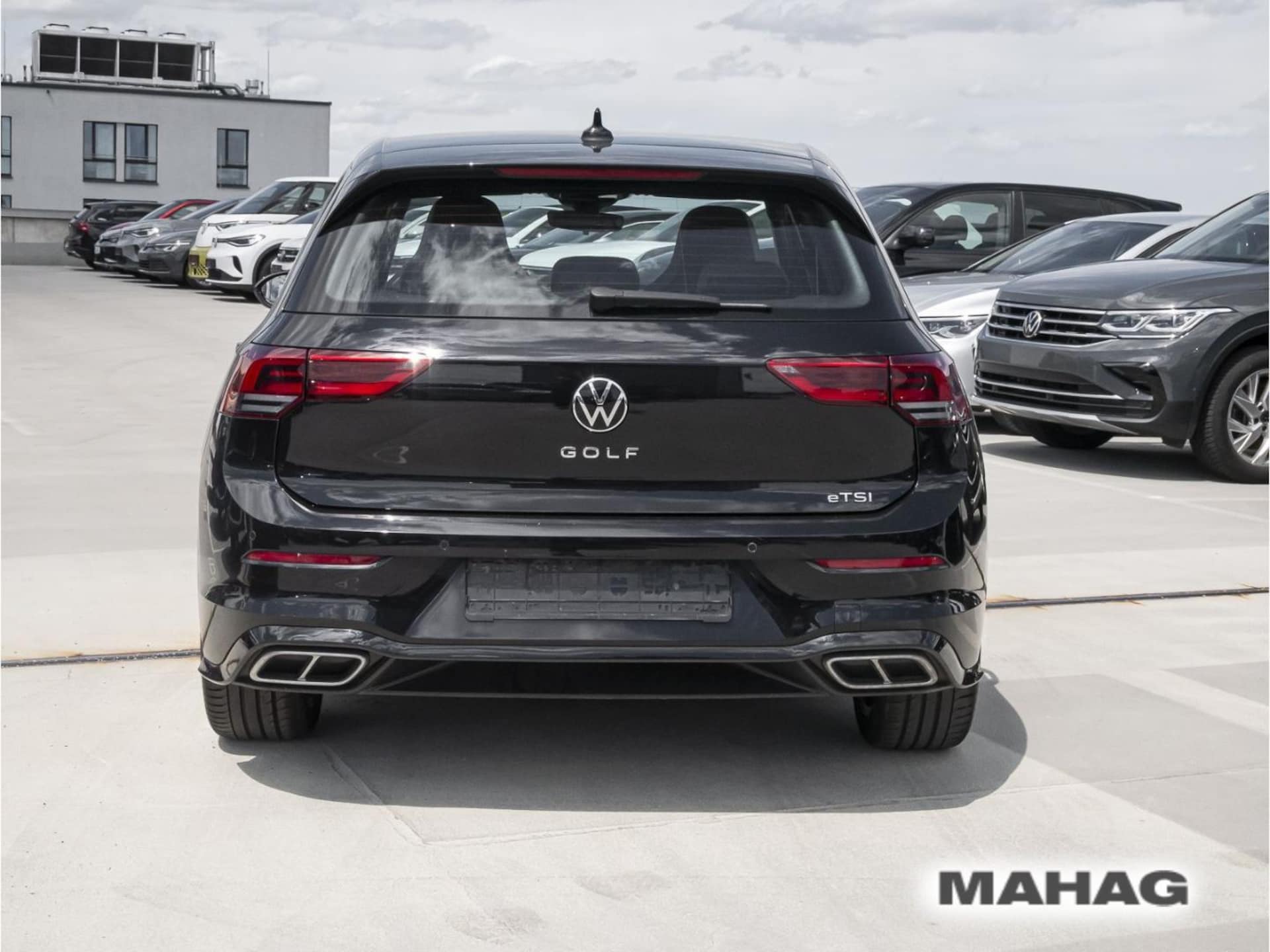 Volkswagen Golf R-Line