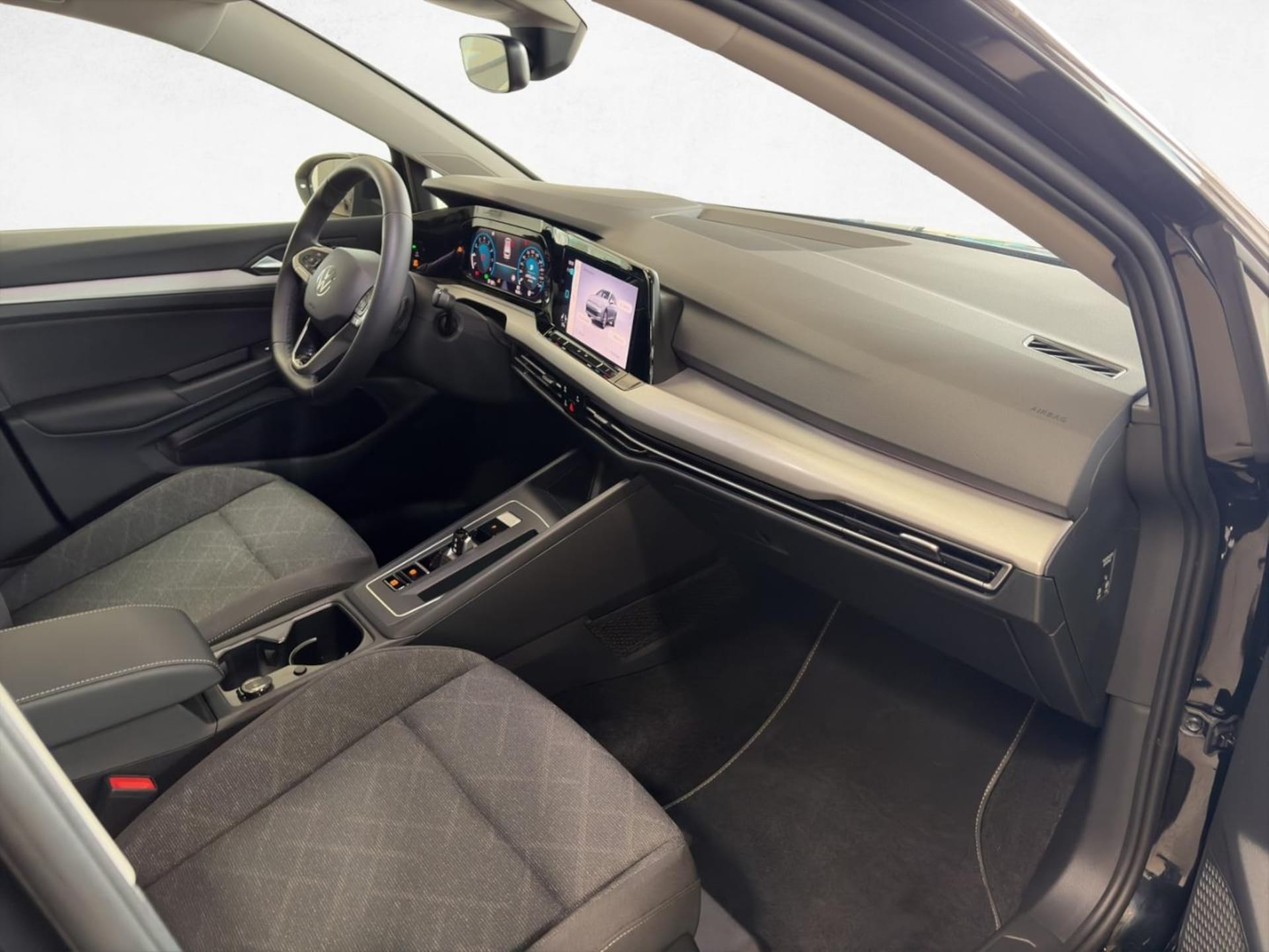 Volkswagen Golf Variant Life