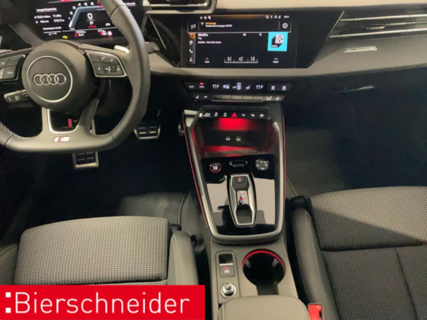 Bild über Audi S3 Sportback TFSI quattro S tronic - für weitere Informationen kontaktieren Sie den Audi Partner