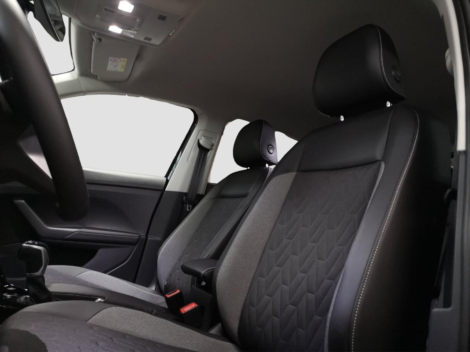 Volkswagen T-Cross – Bild 17