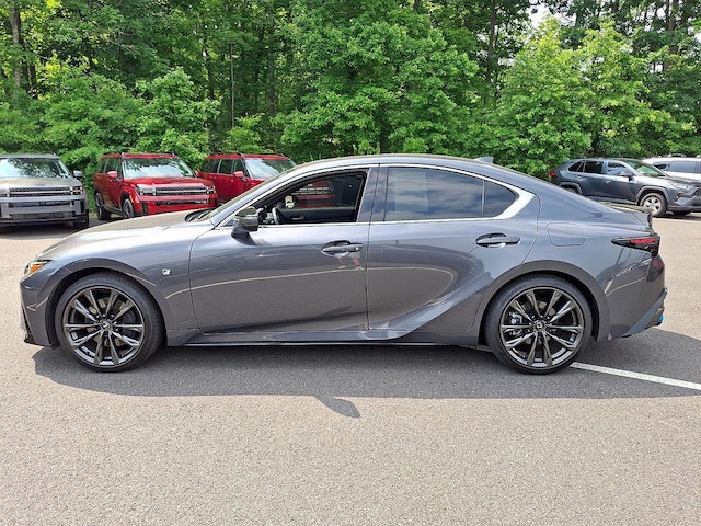 2025 Lexus IS 350