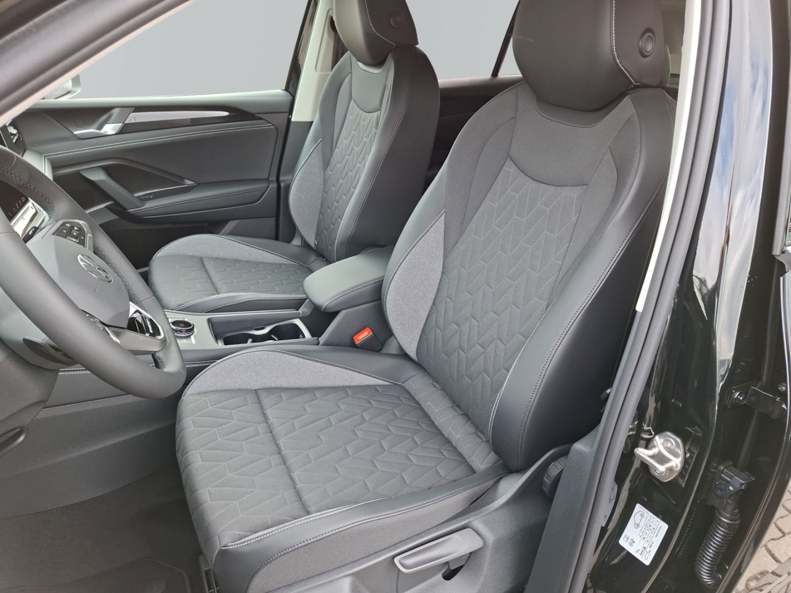 Volkswagen Tiguan – Bild 11