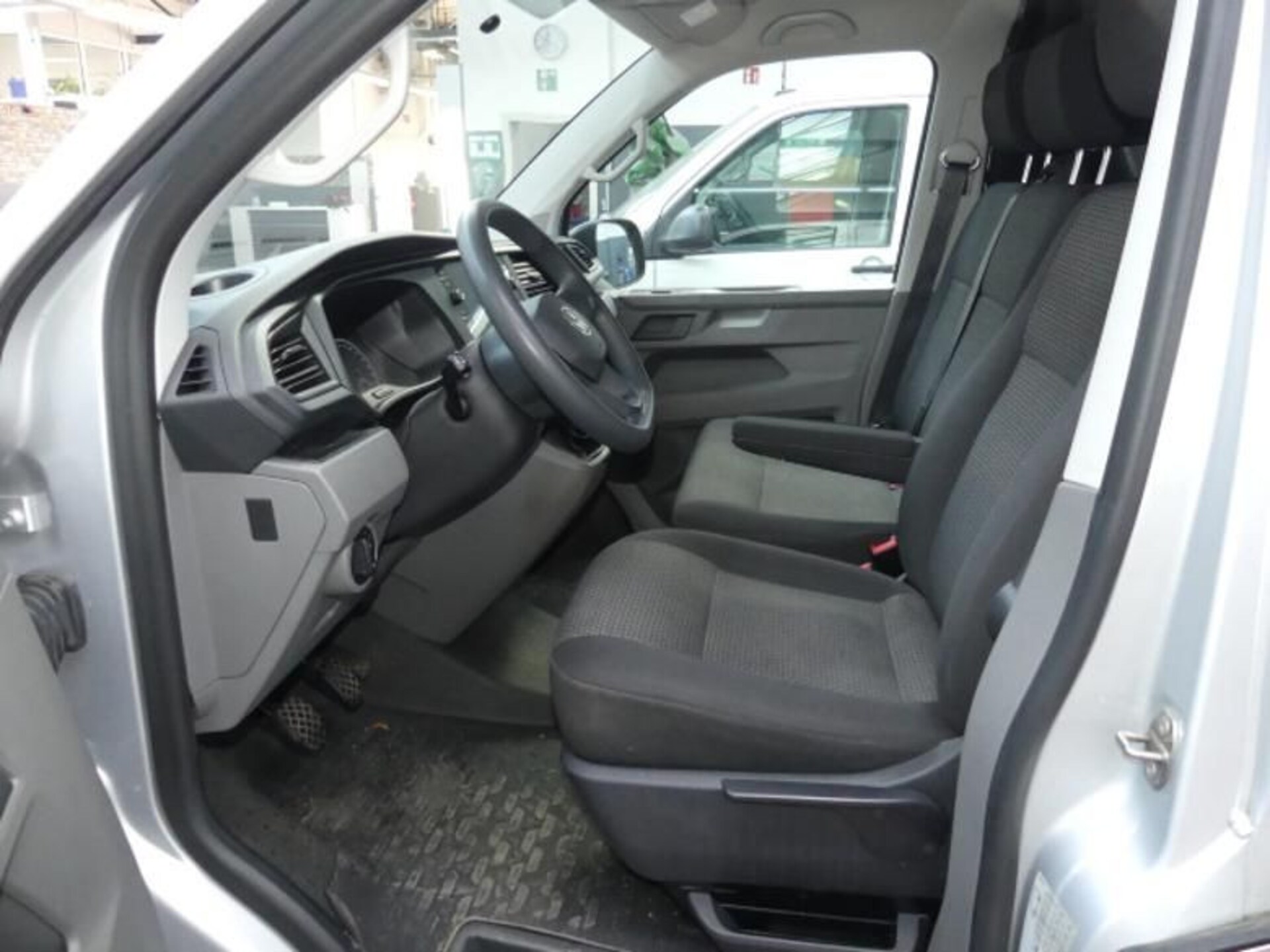 Volkswagen T6.1 Transporter Kasten kurzer Radstand