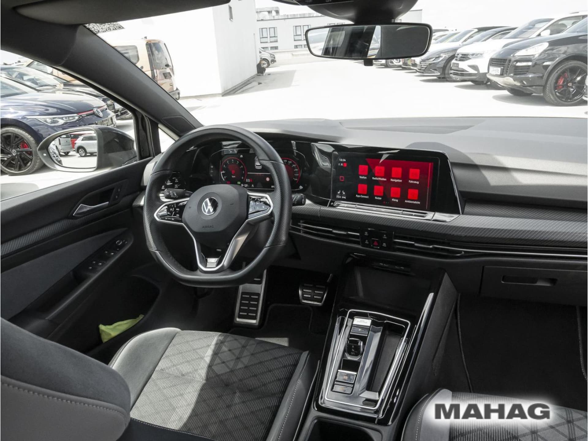 Volkswagen Golf R-Line