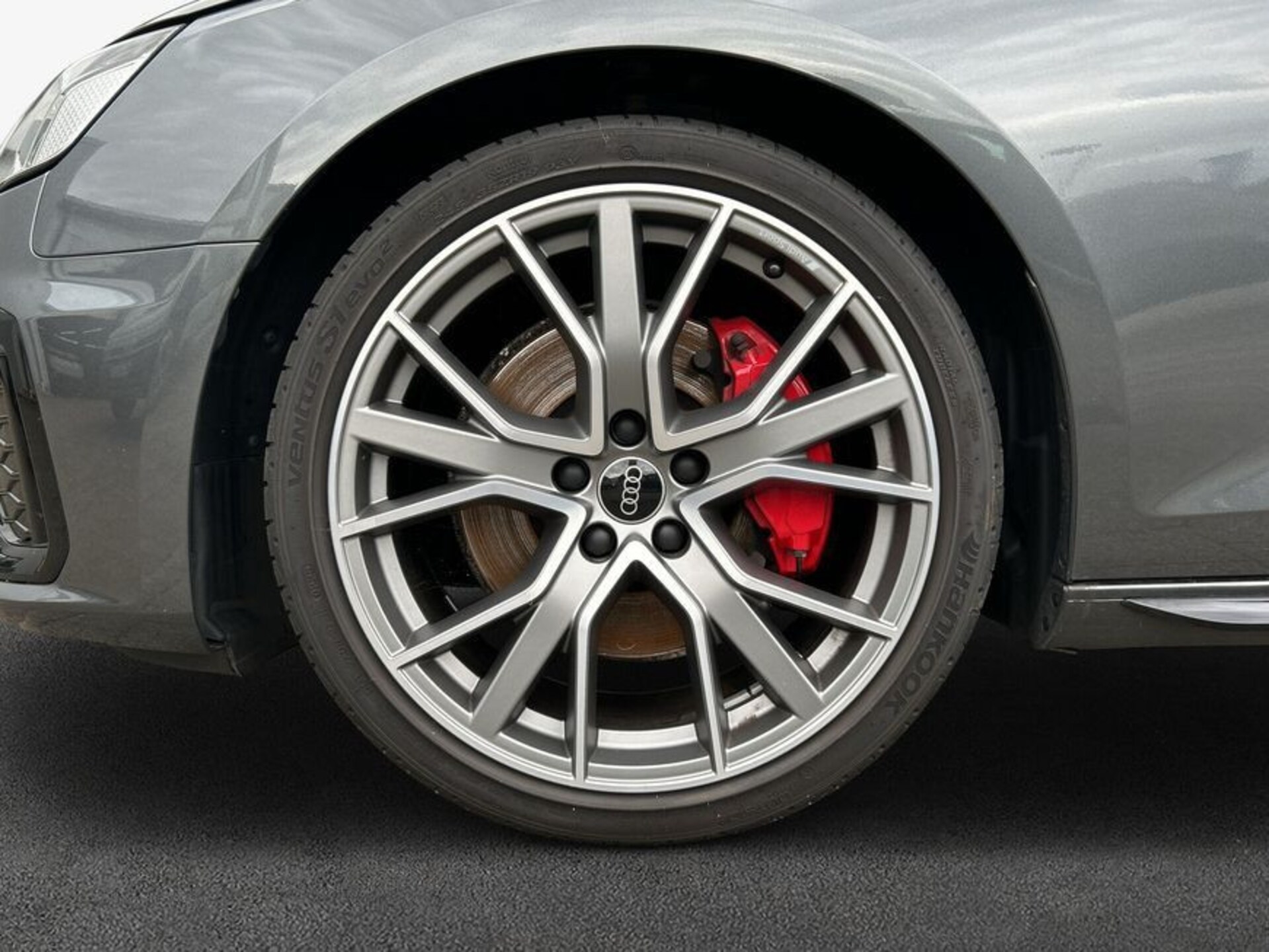Audi A4 Avant S line