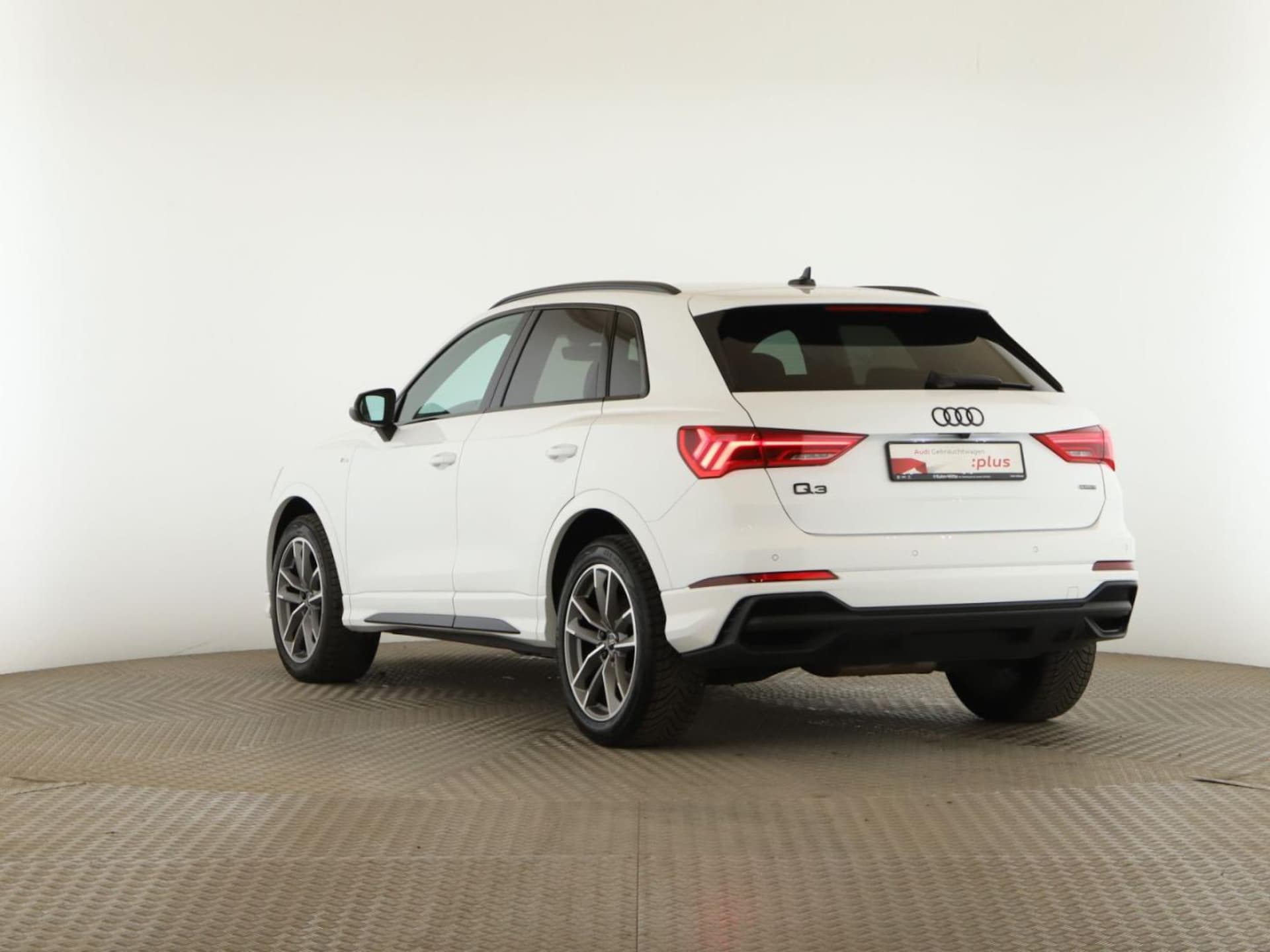 Audi Q3 SUV S line