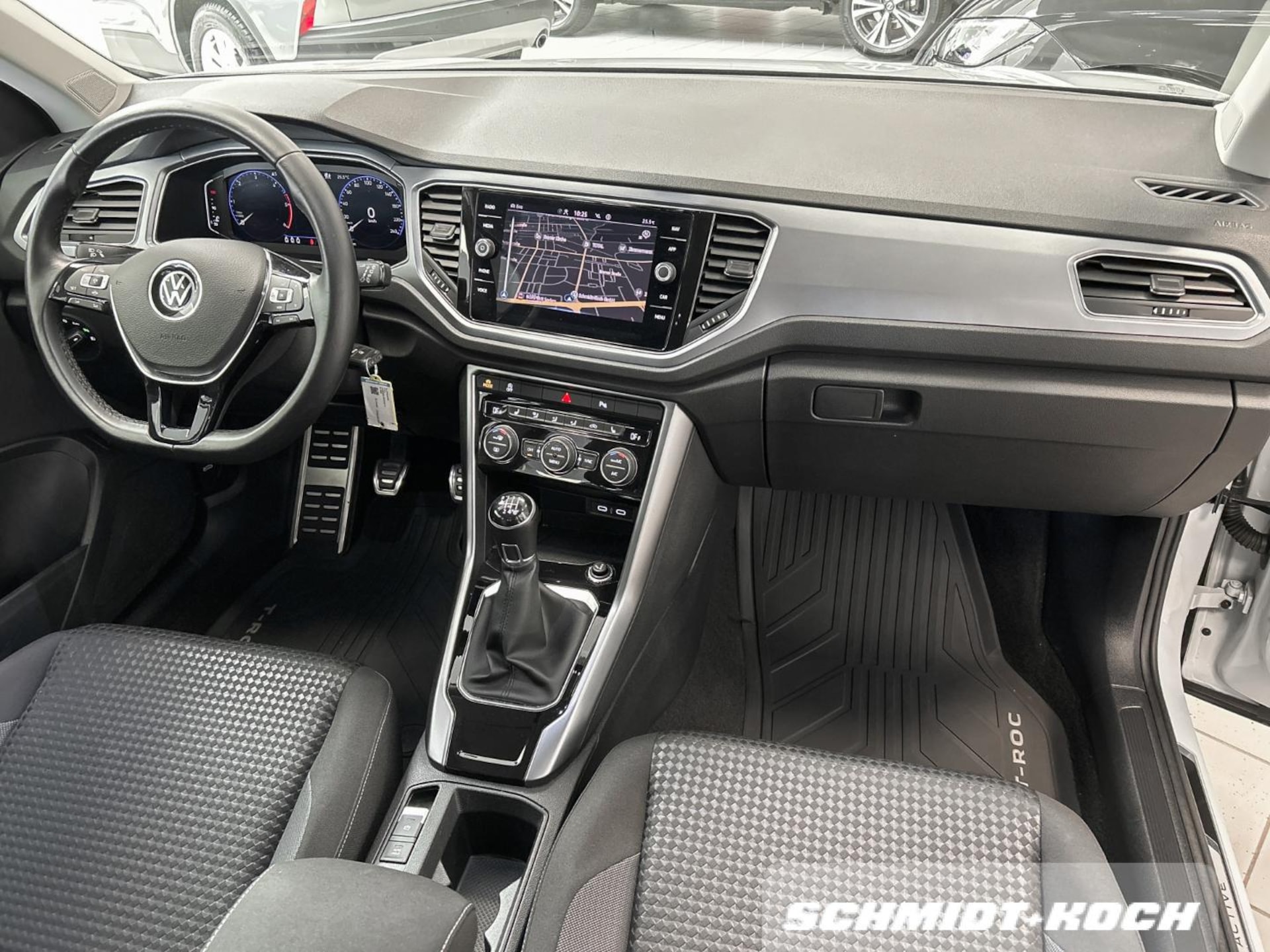 Volkswagen T-Roc Active