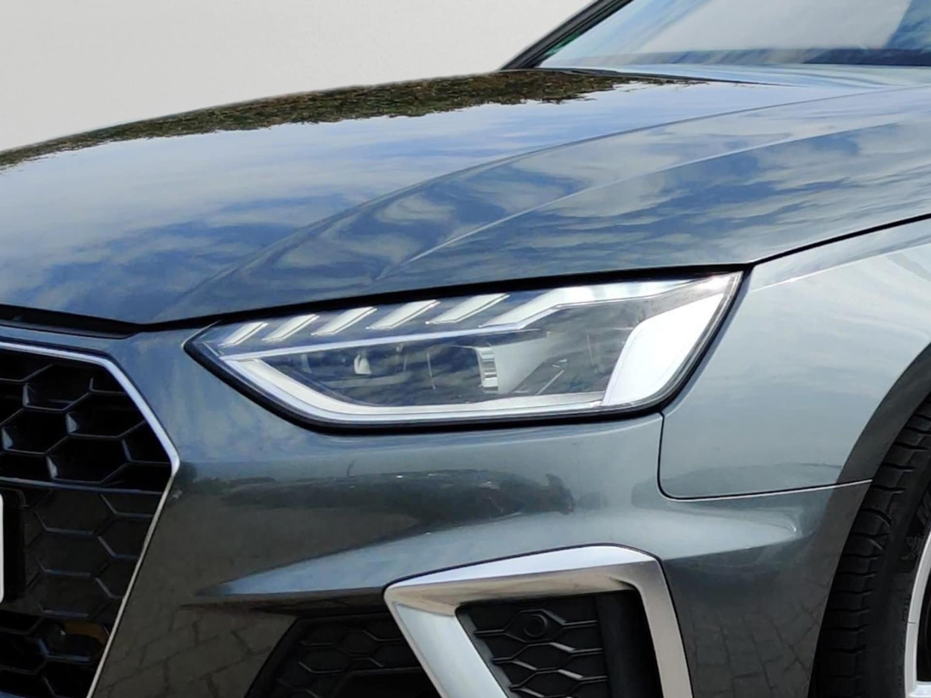 Audi A4 Avant S line