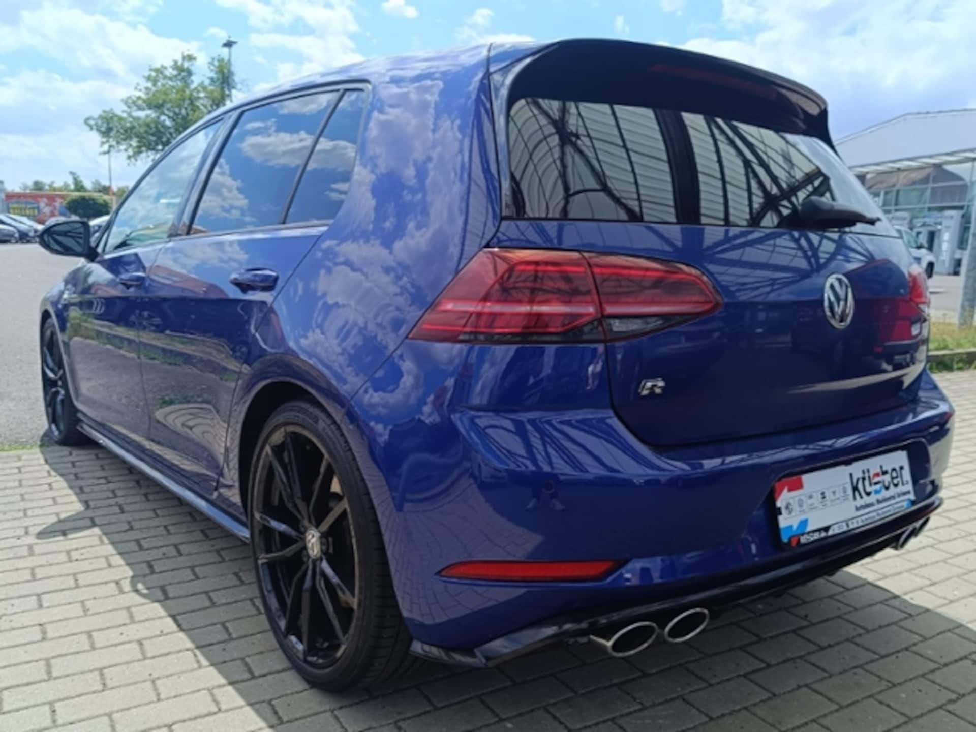 Volkswagen Golf R