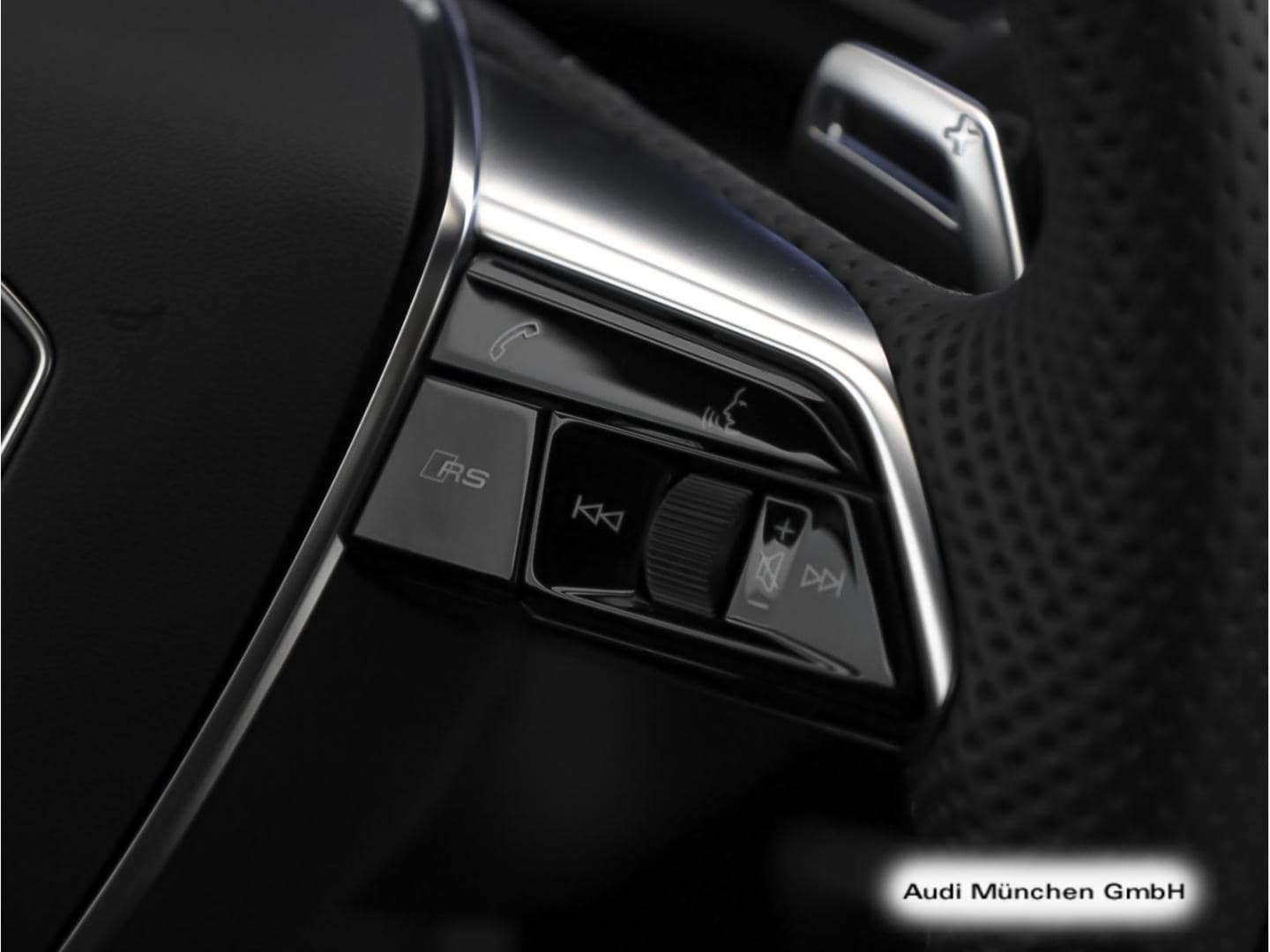 Bild über Audi RS 6 Avant performance TFSI quattro tiptronic - für weitere Informationen kontaktieren Sie den Audi Partner