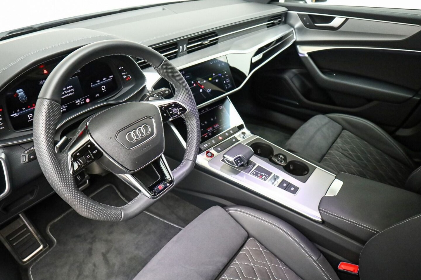 Bild über Audi S6 Avant TDI quattro tiptronic - für weitere Informationen kontaktieren Sie den Audi Partner