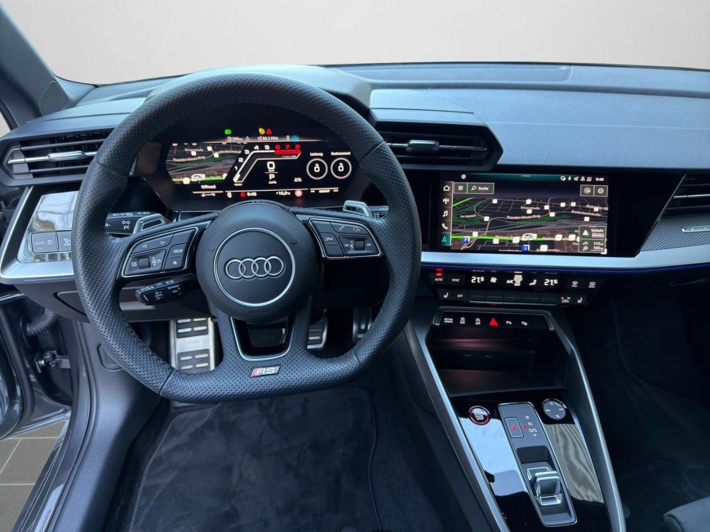 Bild über Audi RS 3 Sportback TFSI quattro S tronic - für weitere Informationen kontaktieren Sie den Audi Partner