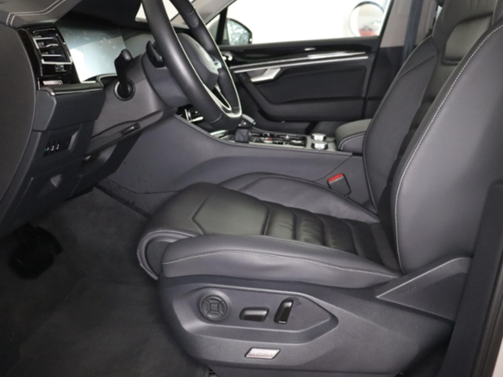 Volkswagen Touareg – Bild 8