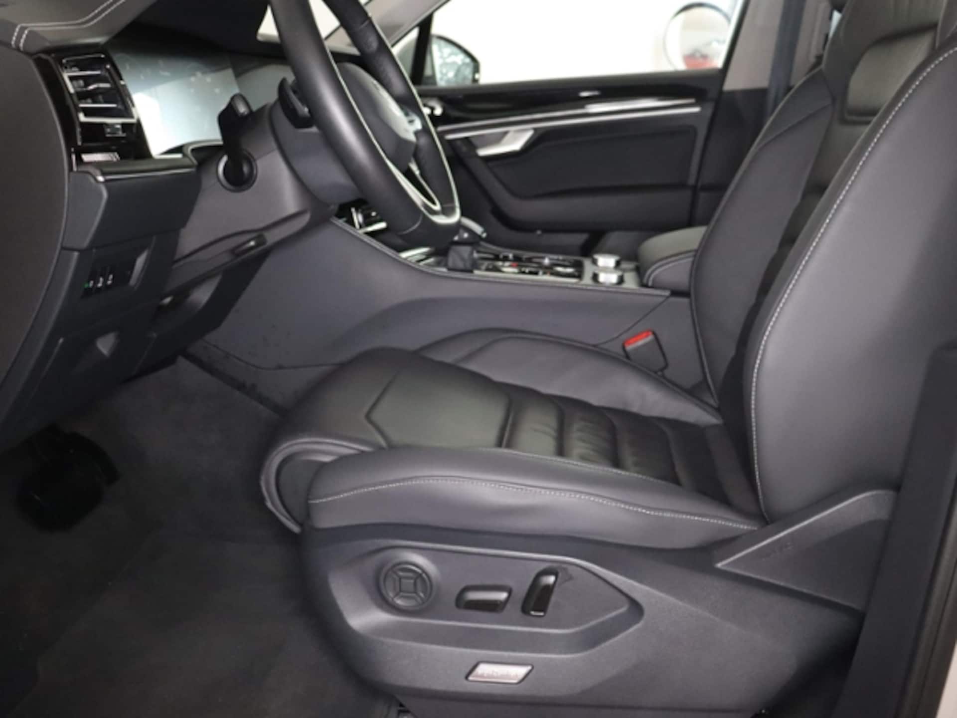 Volkswagen Touareg Basis-Modell