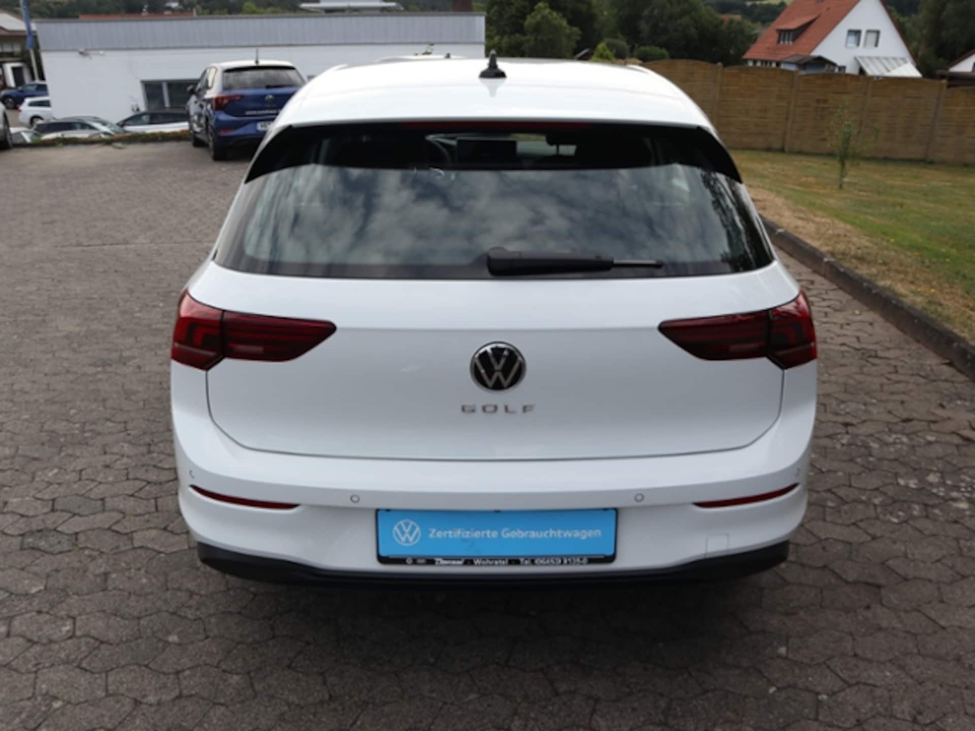 Volkswagen Golf Life