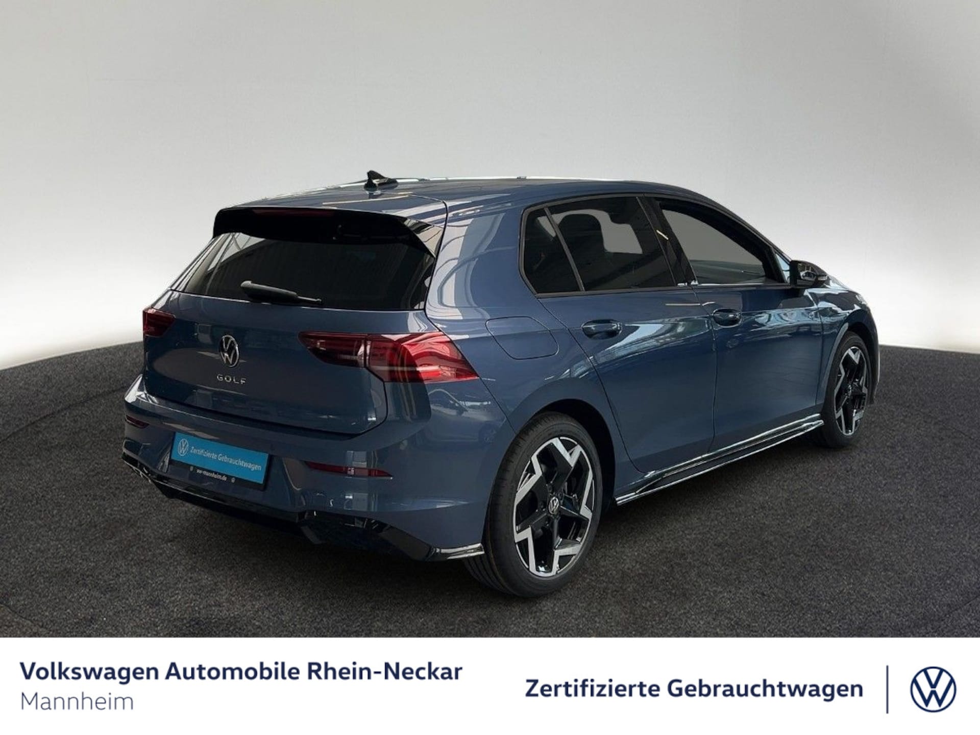Volkswagen Golf R-Line