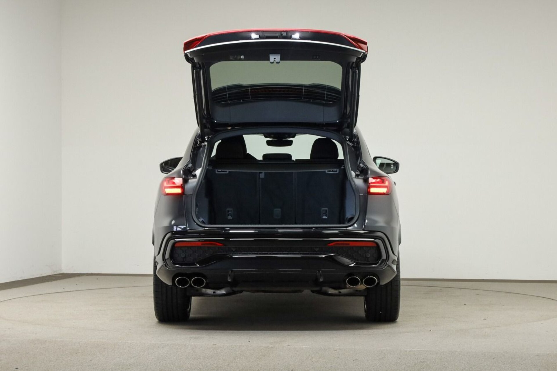 Audi SQ5 Sportback edition one