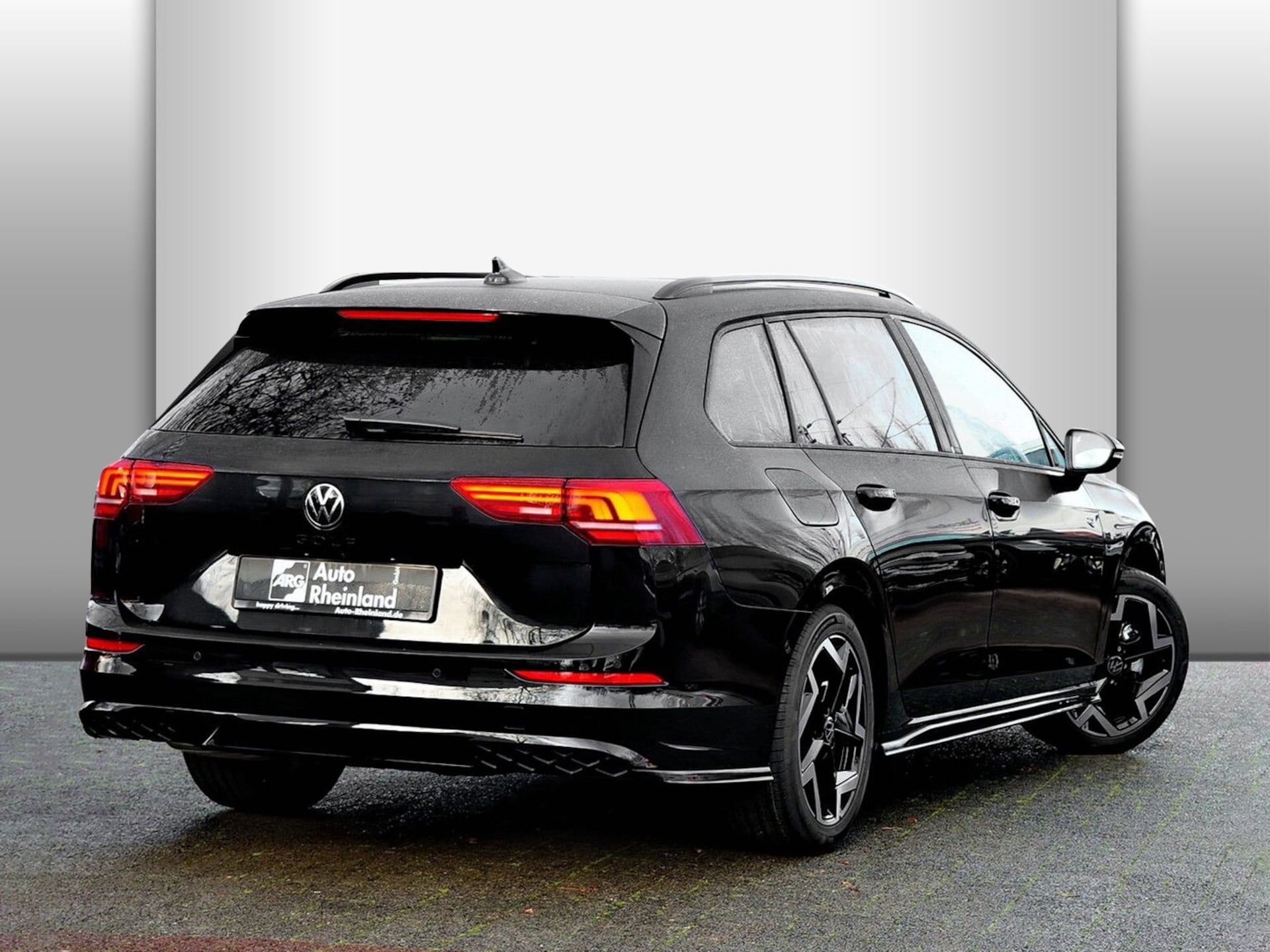 Volkswagen Golf Variant R-Line