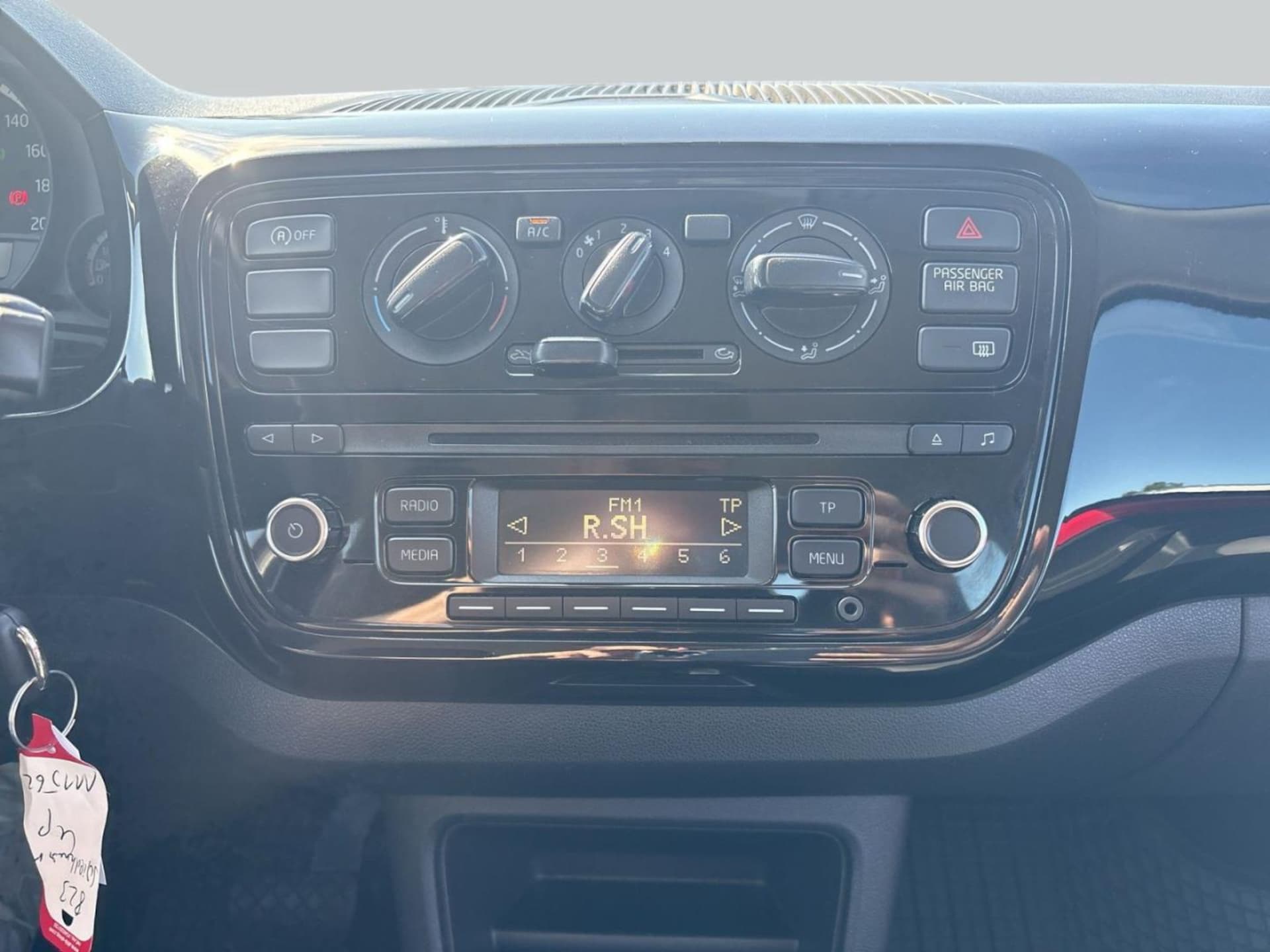 Volkswagen up! move up!
