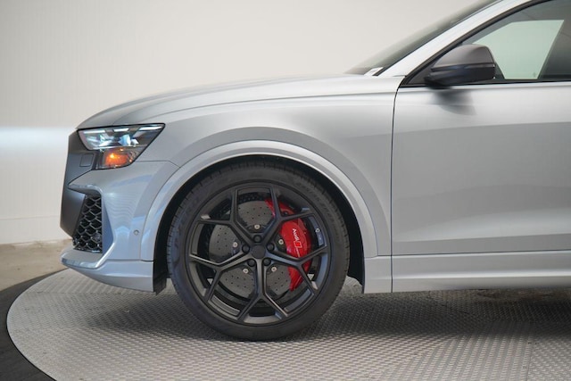 2026 Audi RS Q8 SUV performance