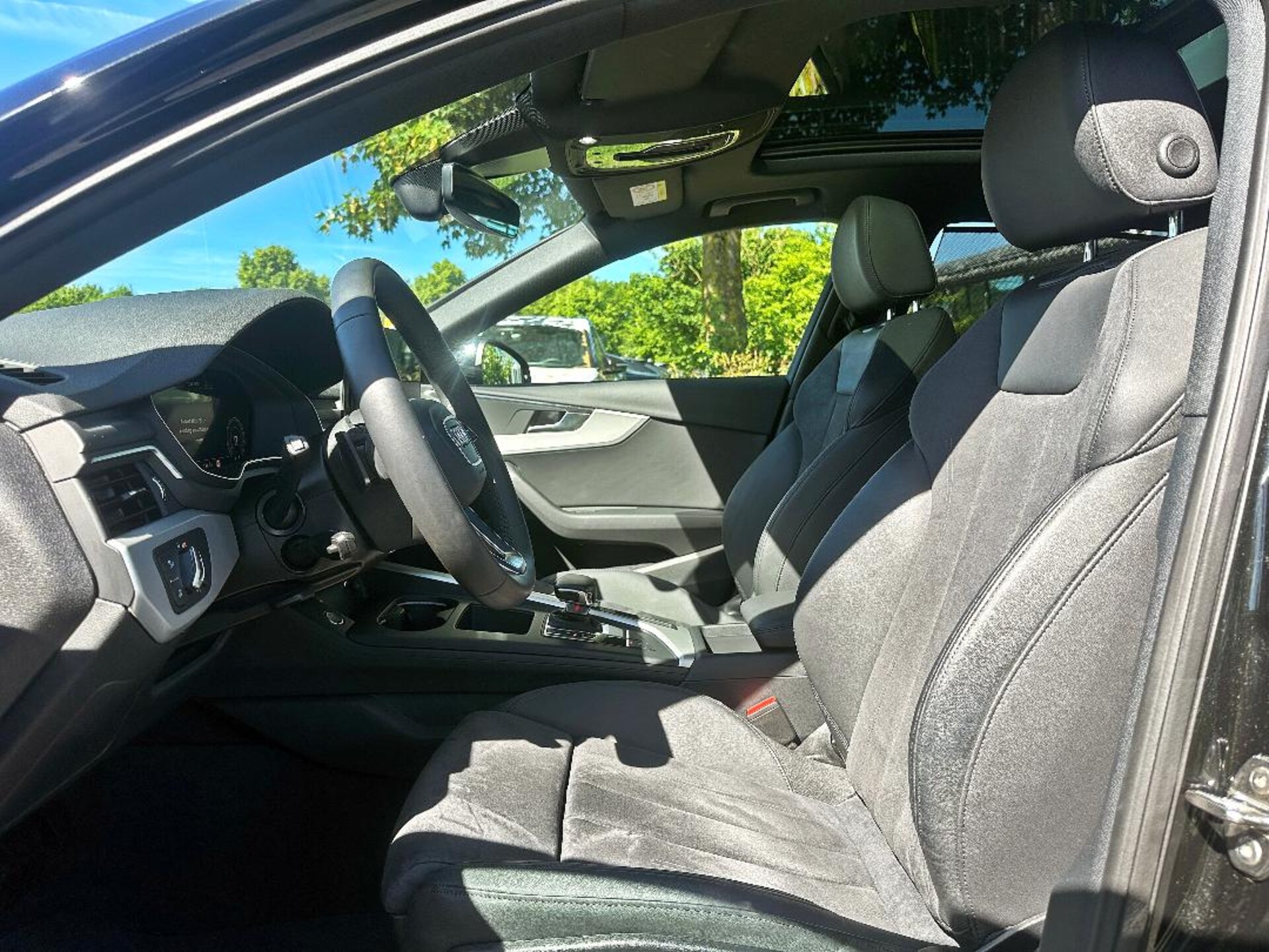 Audi A4 Avant S line