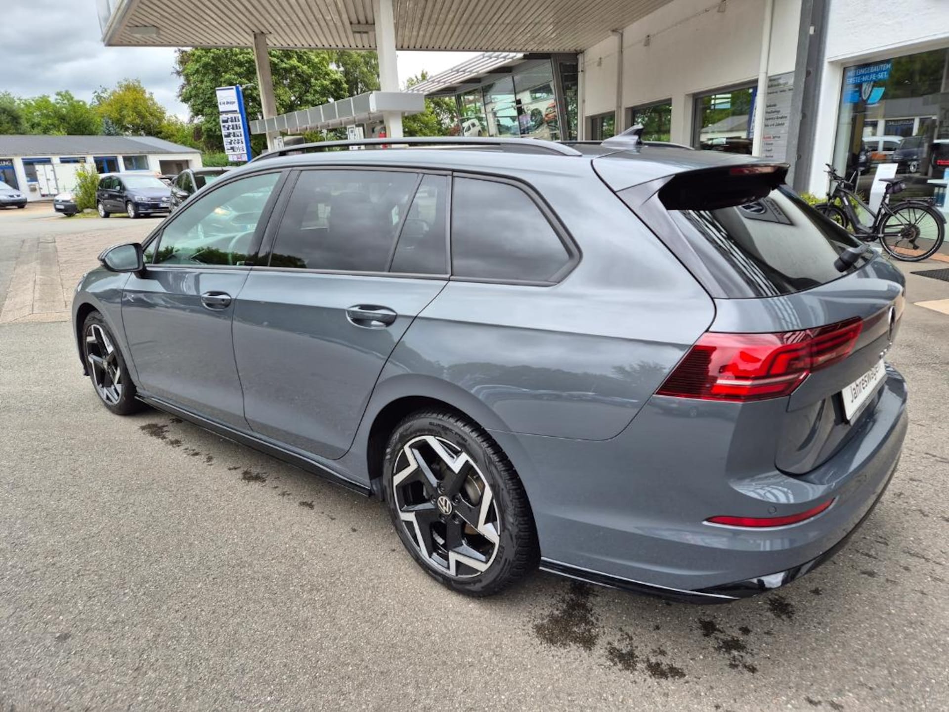 Volkswagen Golf Variant R-Line