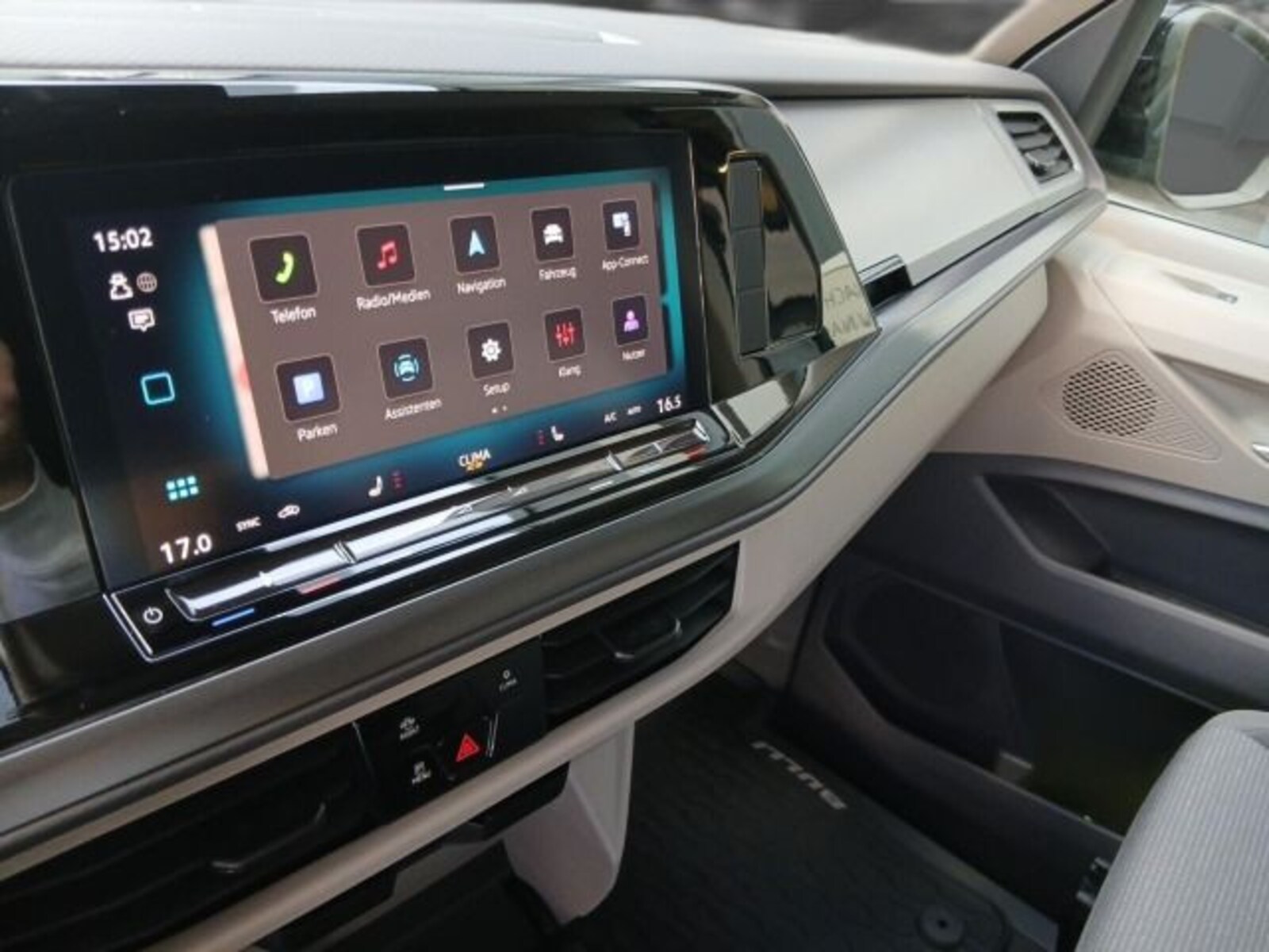 Volkswagen Multivan Langversion – Bild 16