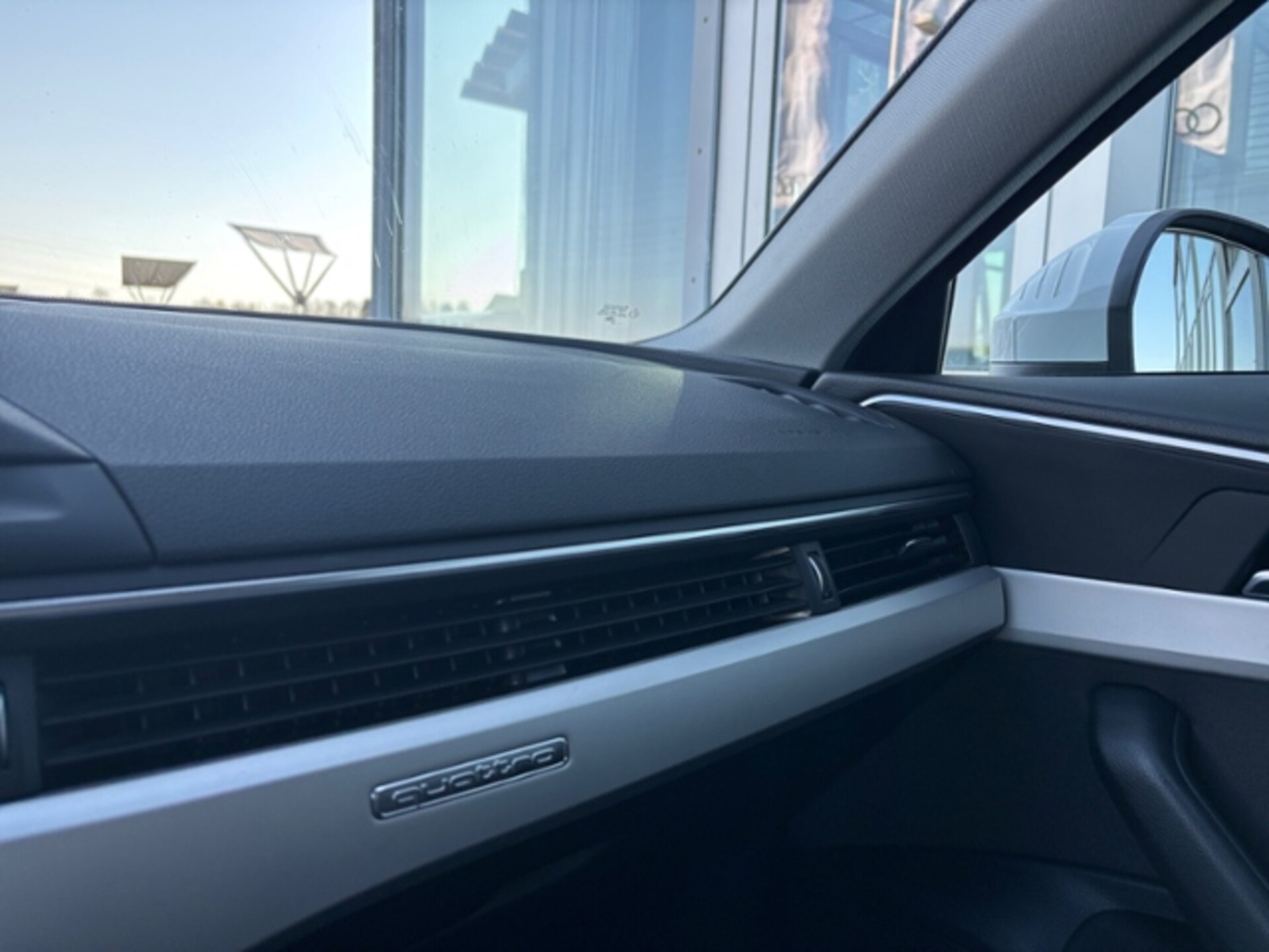 Audi A4 Avant S line