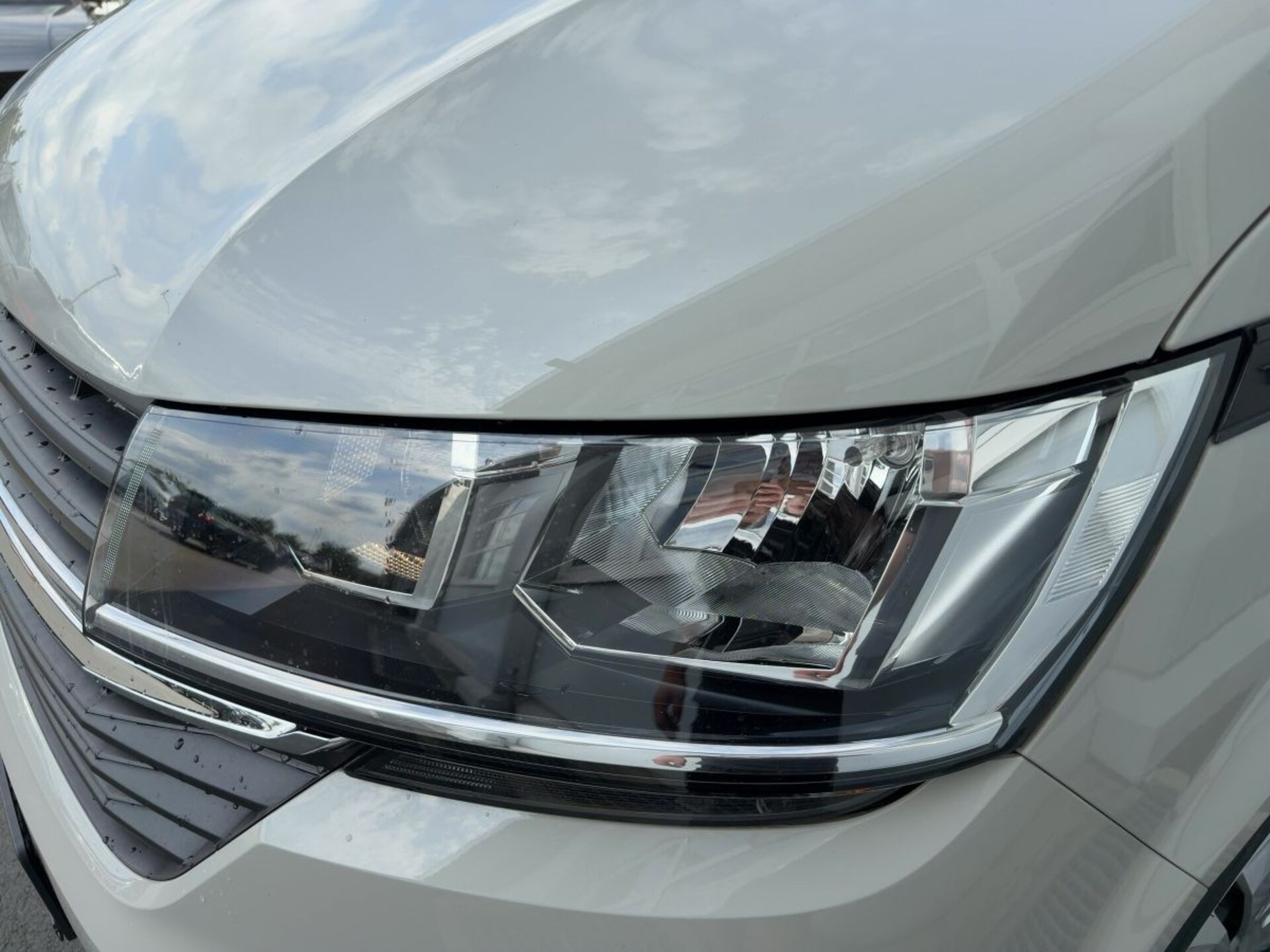 Volkswagen T6.1 Transporter Kombi kurzer Radstand