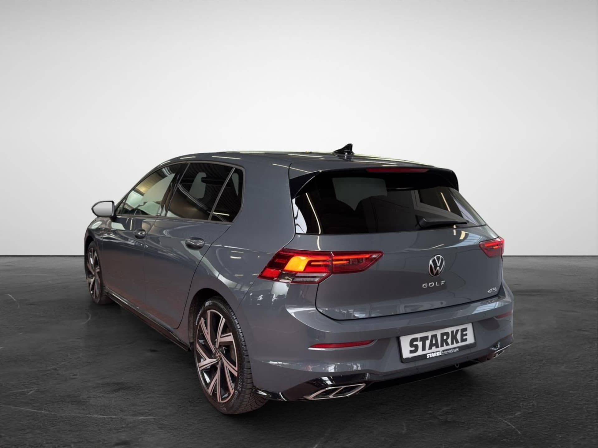 Volkswagen Golf R-Line