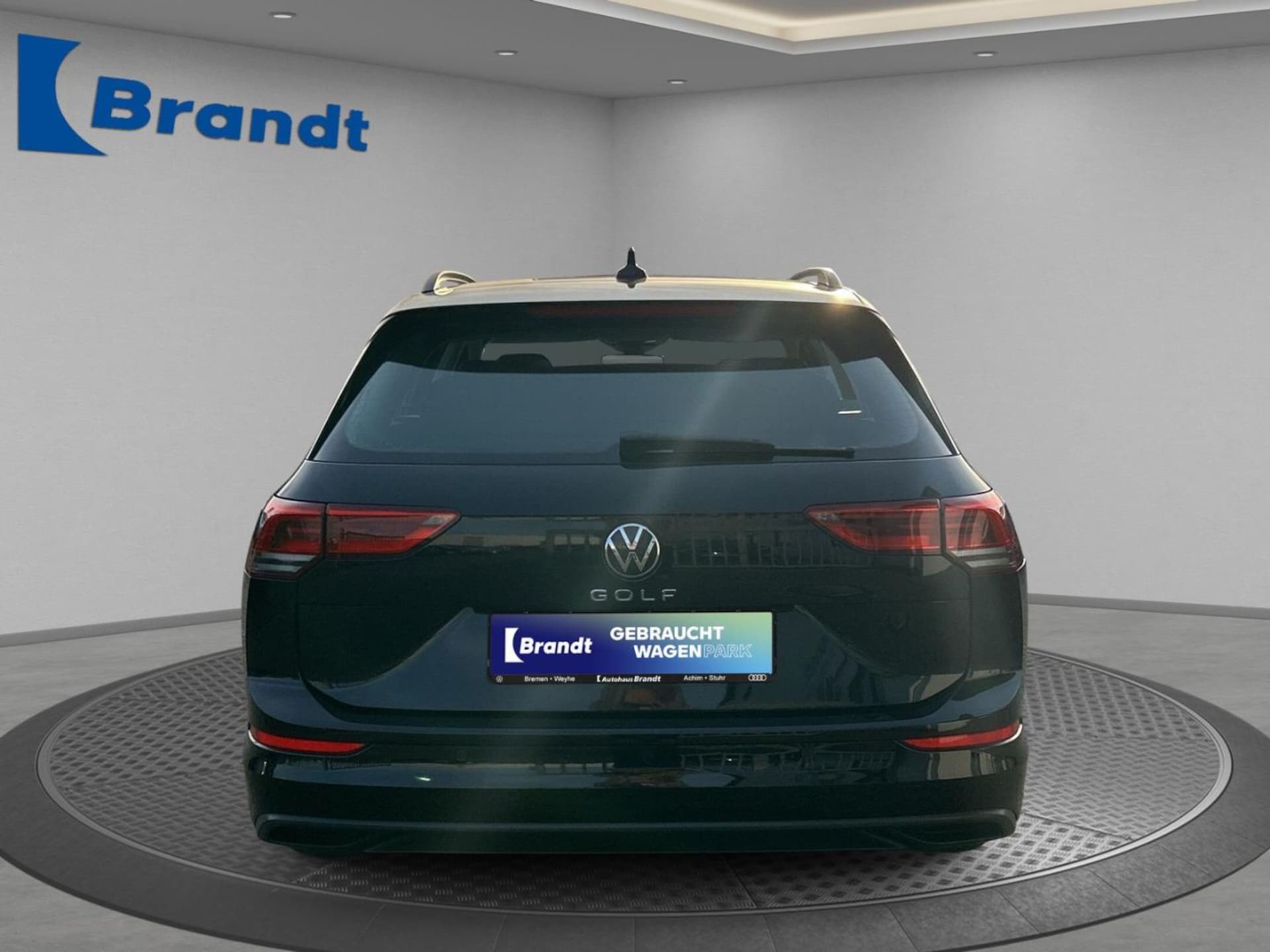 Volkswagen Golf Variant Life