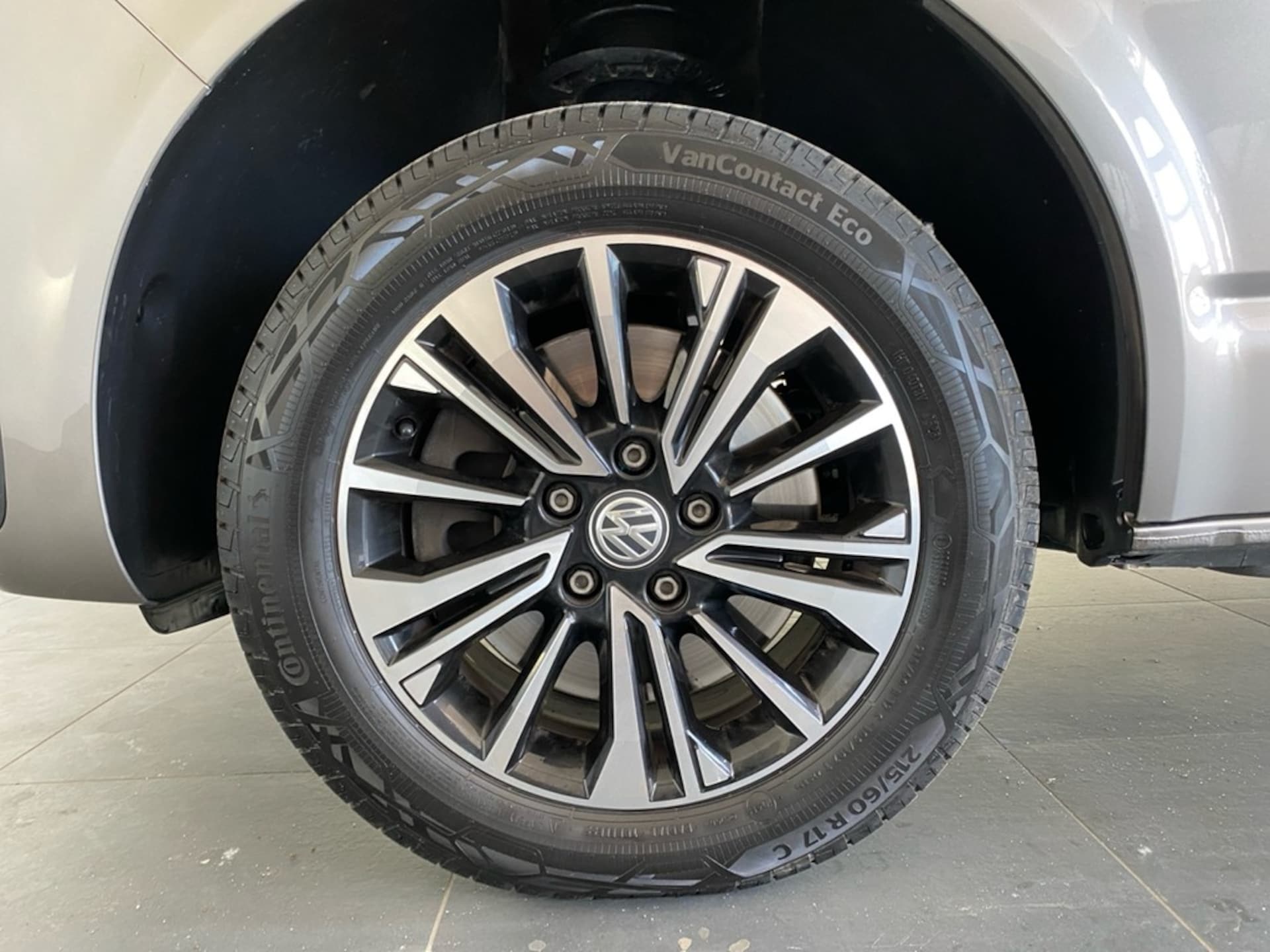 Volkswagen T6.1 Caravelle langer Radstand Comfortline