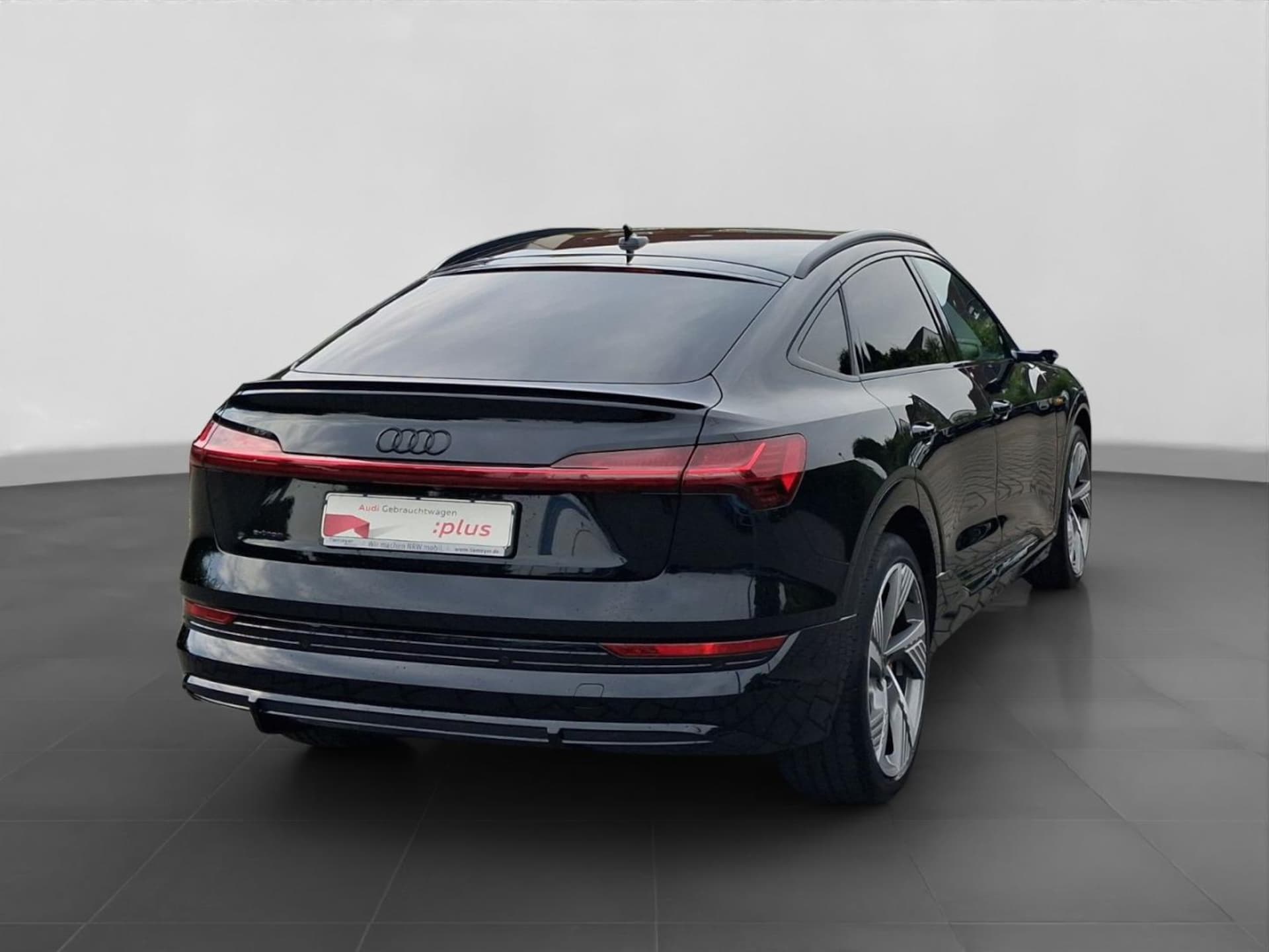 Audi e-tron Sportback S line