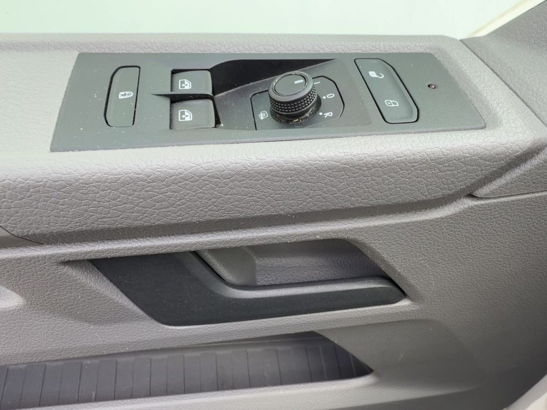 Volkswagen T6.1 Transporter Kombi kurzer Radstand
