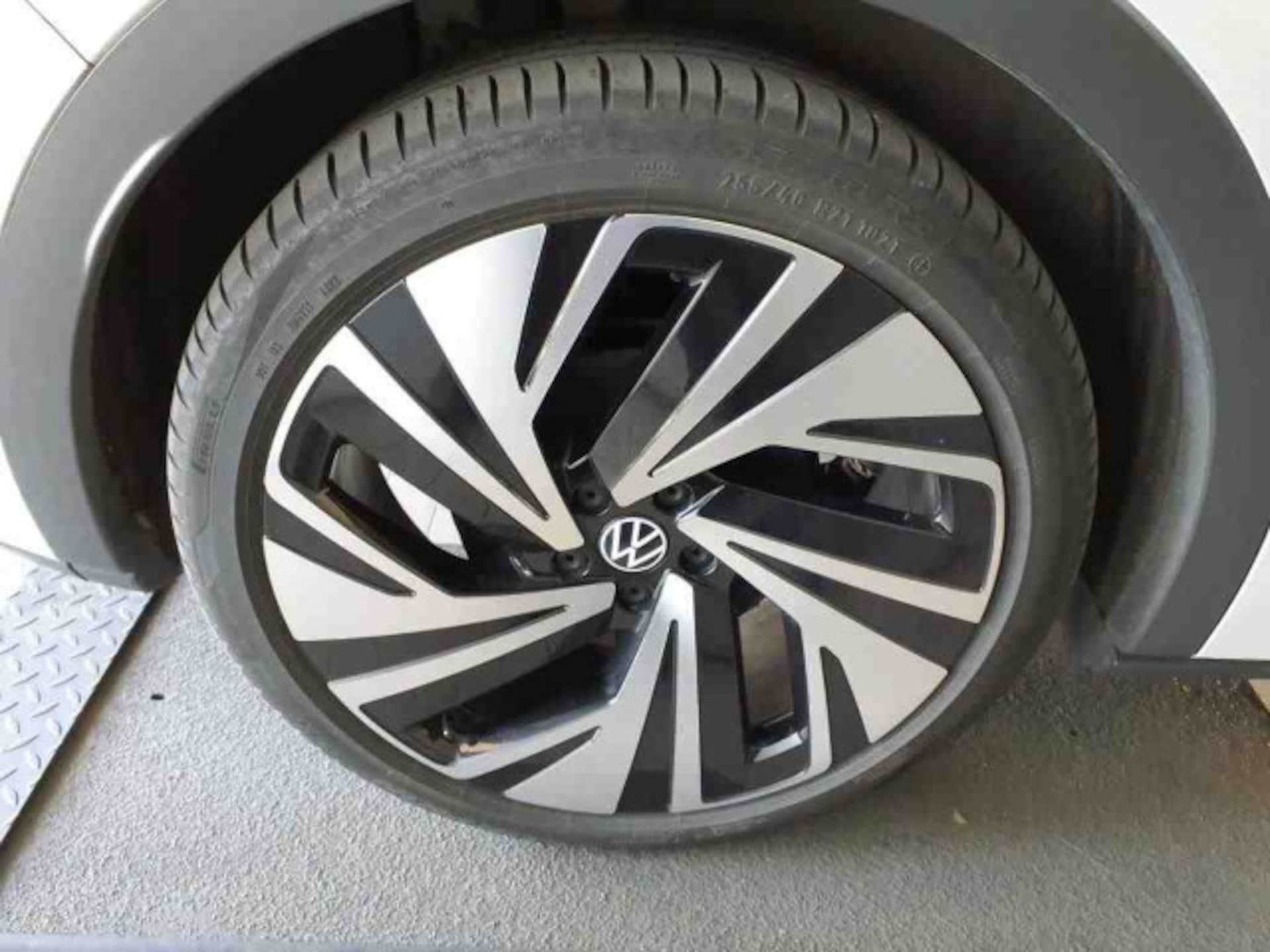 Volkswagen ID.5 Pro Performance