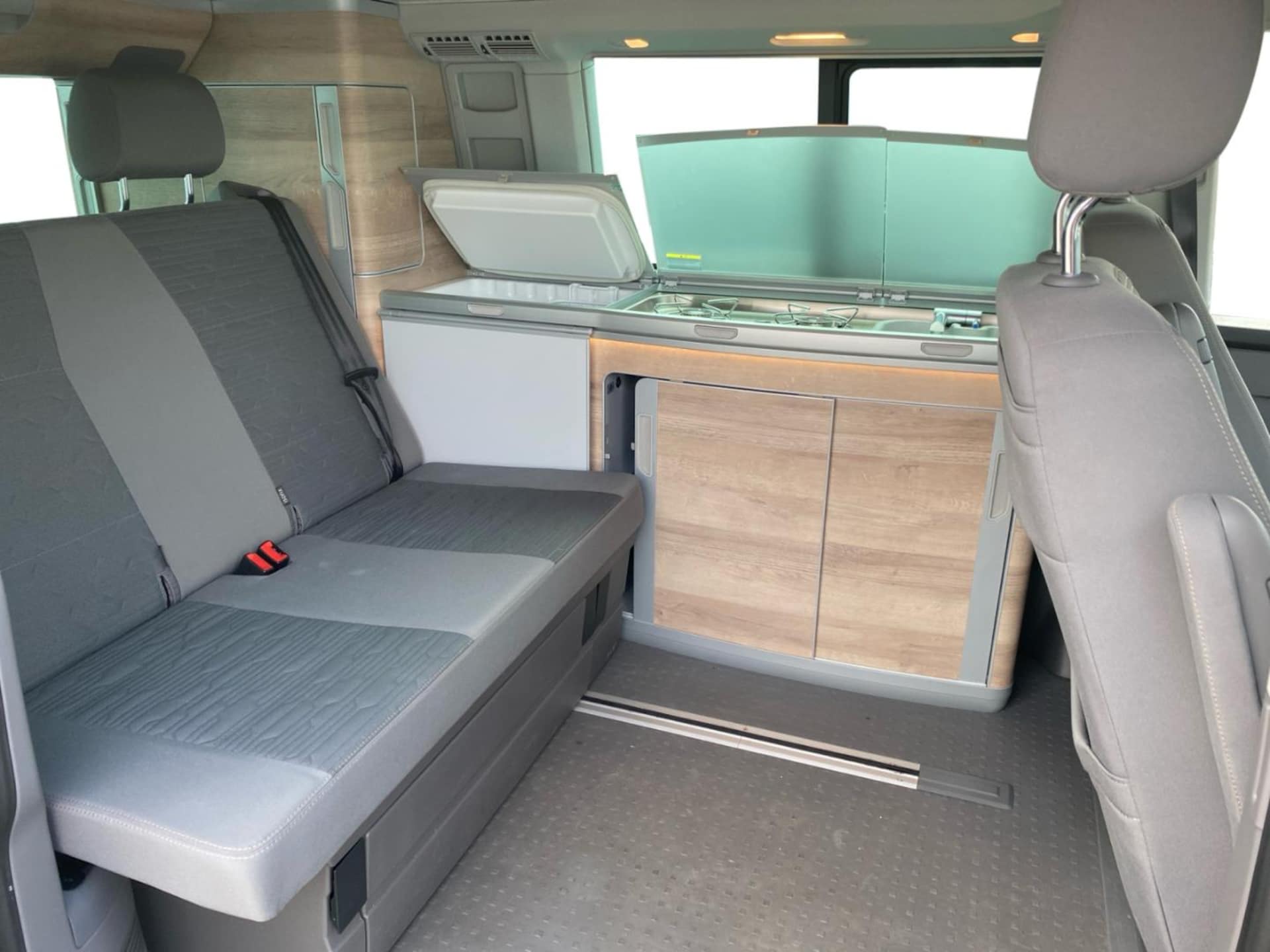 Volkswagen T6.1 California Ocean