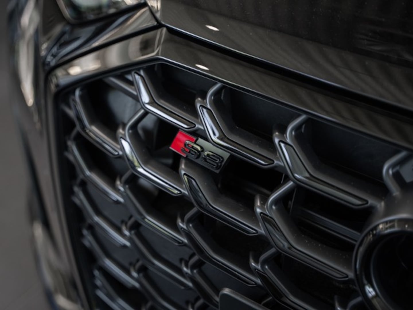 Bild über Audi S8 TFSI quattro tiptronic - für weitere Informationen kontaktieren Sie den Audi Partner