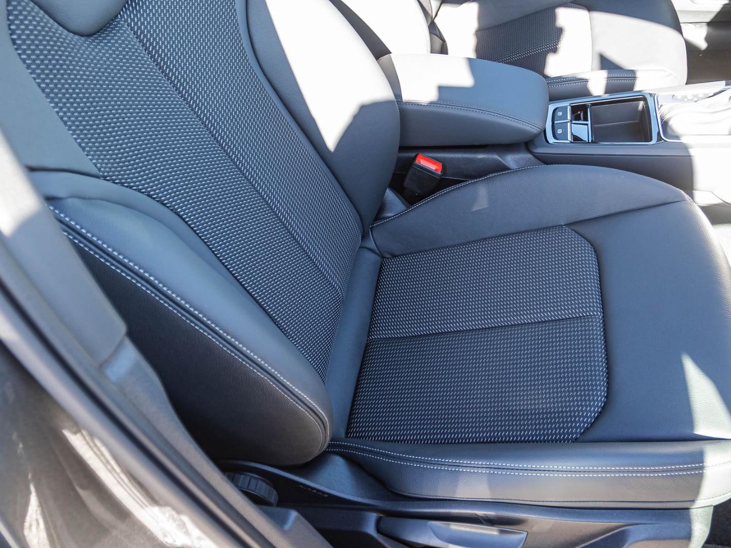 Bild über Audi Q2 S line 35 TFSI S tronic - für weitere Informationen kontaktieren Sie den Audi Partner