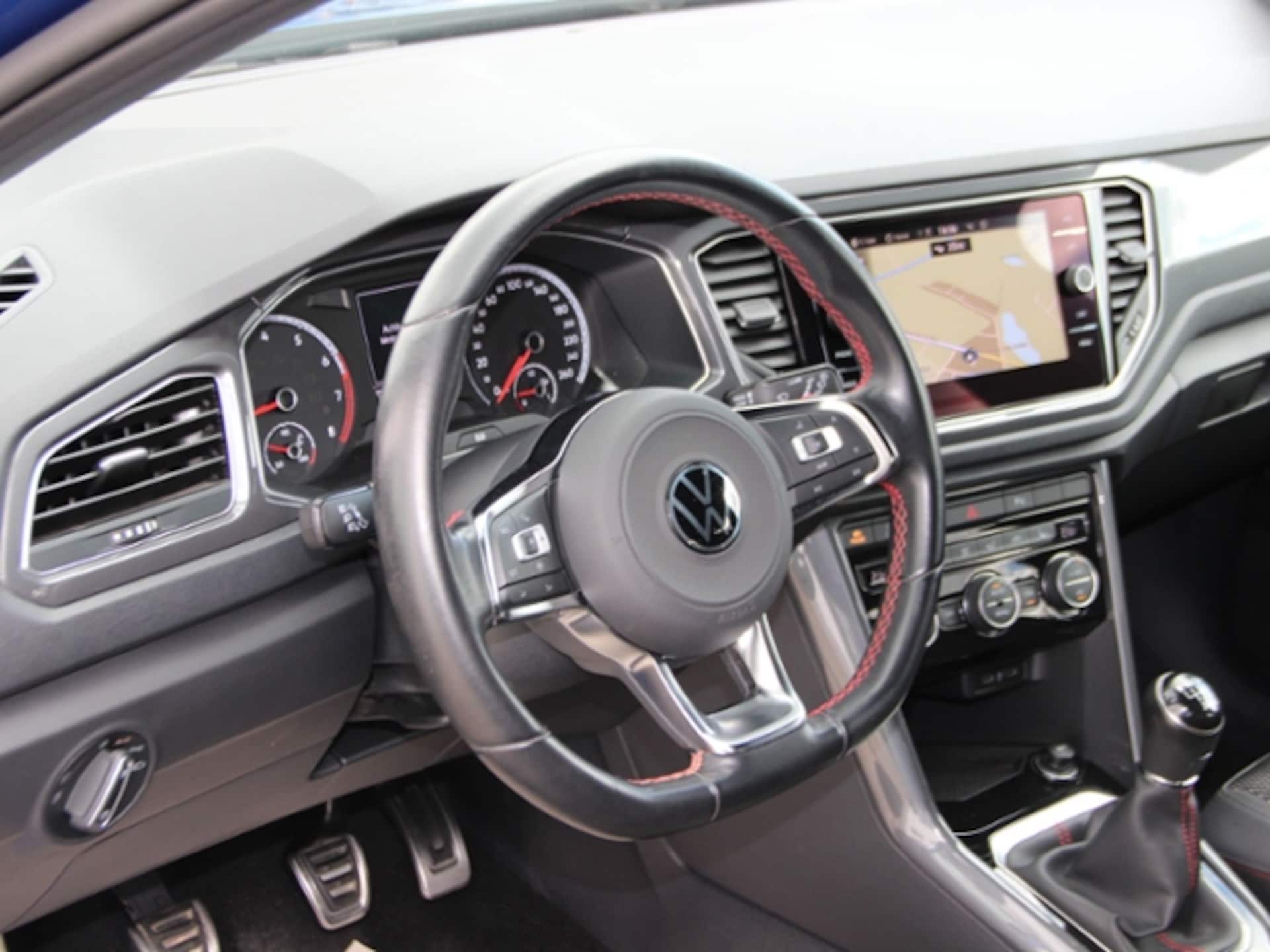 Volkswagen T-Roc Sport